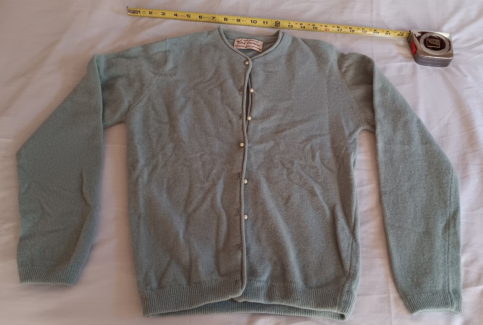 VINTAGE 1958 TAMI KNITWEAR LAMBSWOOL LIGHT BLUE CARDIGAN SWEATER PEARL BUTTON GD