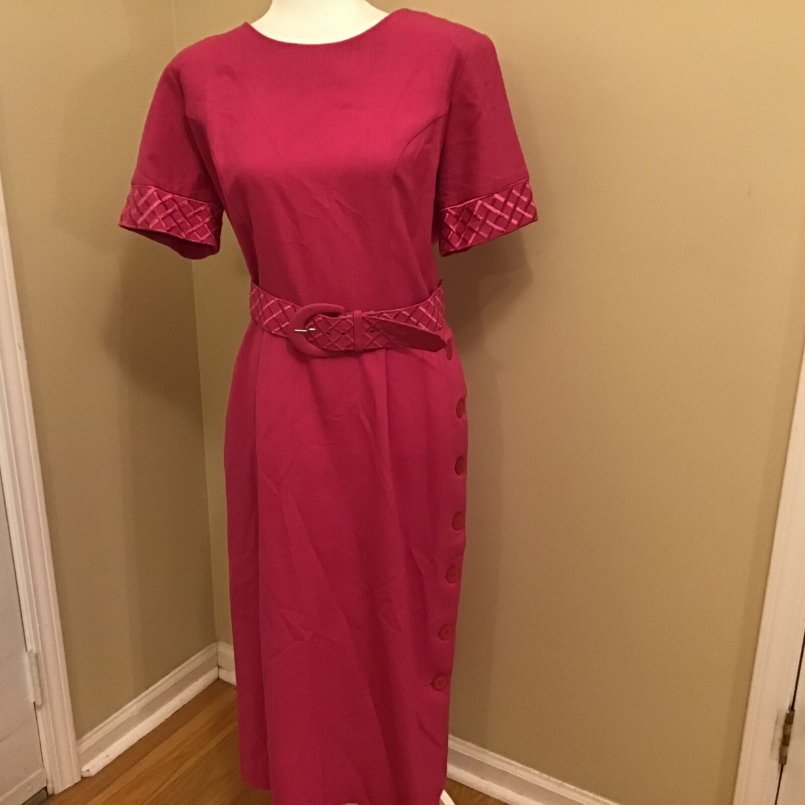 VTG 80s Embroidered Hot Pink Magenta Dress 12 Modest Secretary Short Sleeve