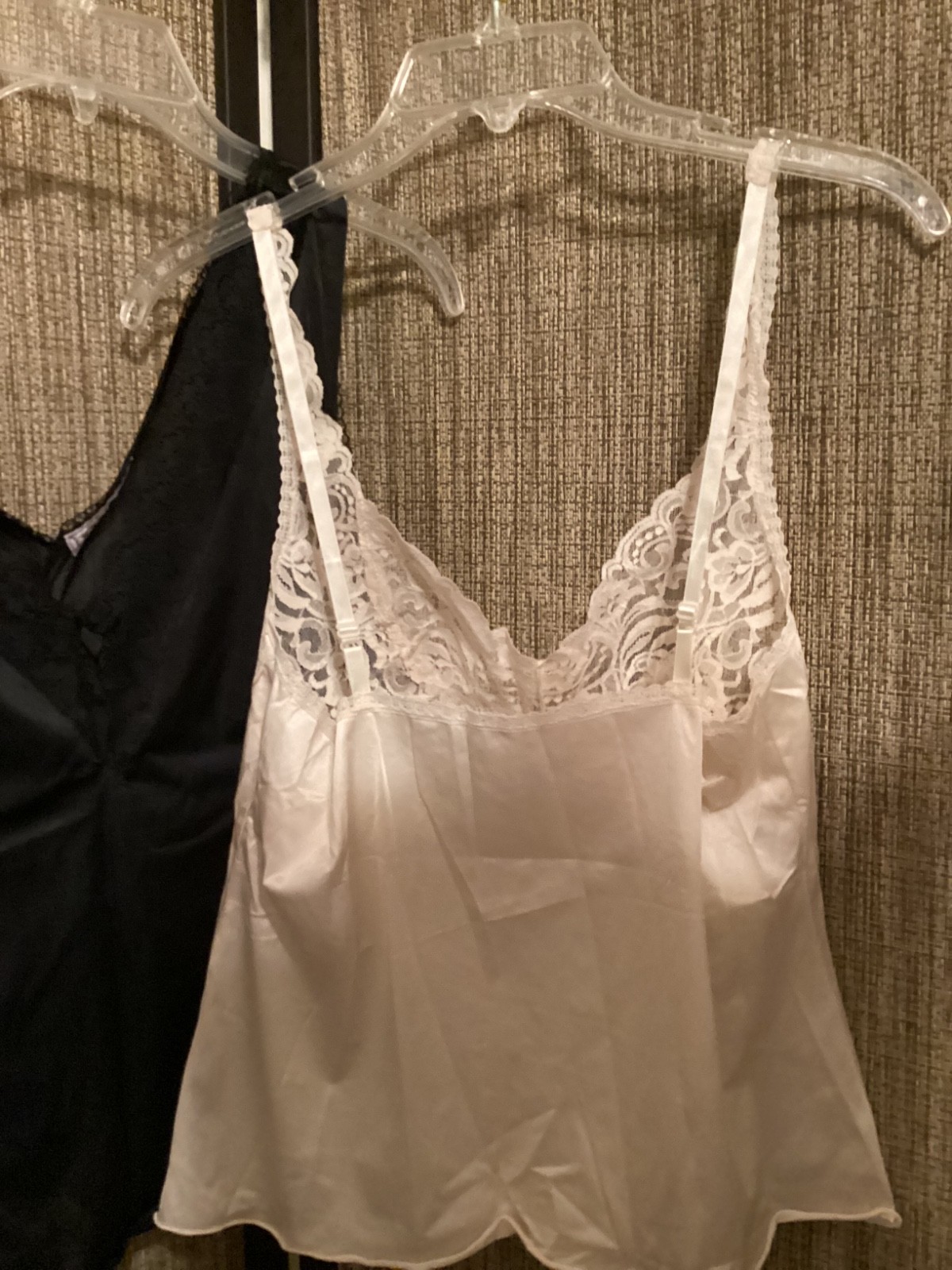 Lot of 2 VTG Satin & Lace Camisoles Ivory & Black Vanity Fair Bonne Nuit 38 L