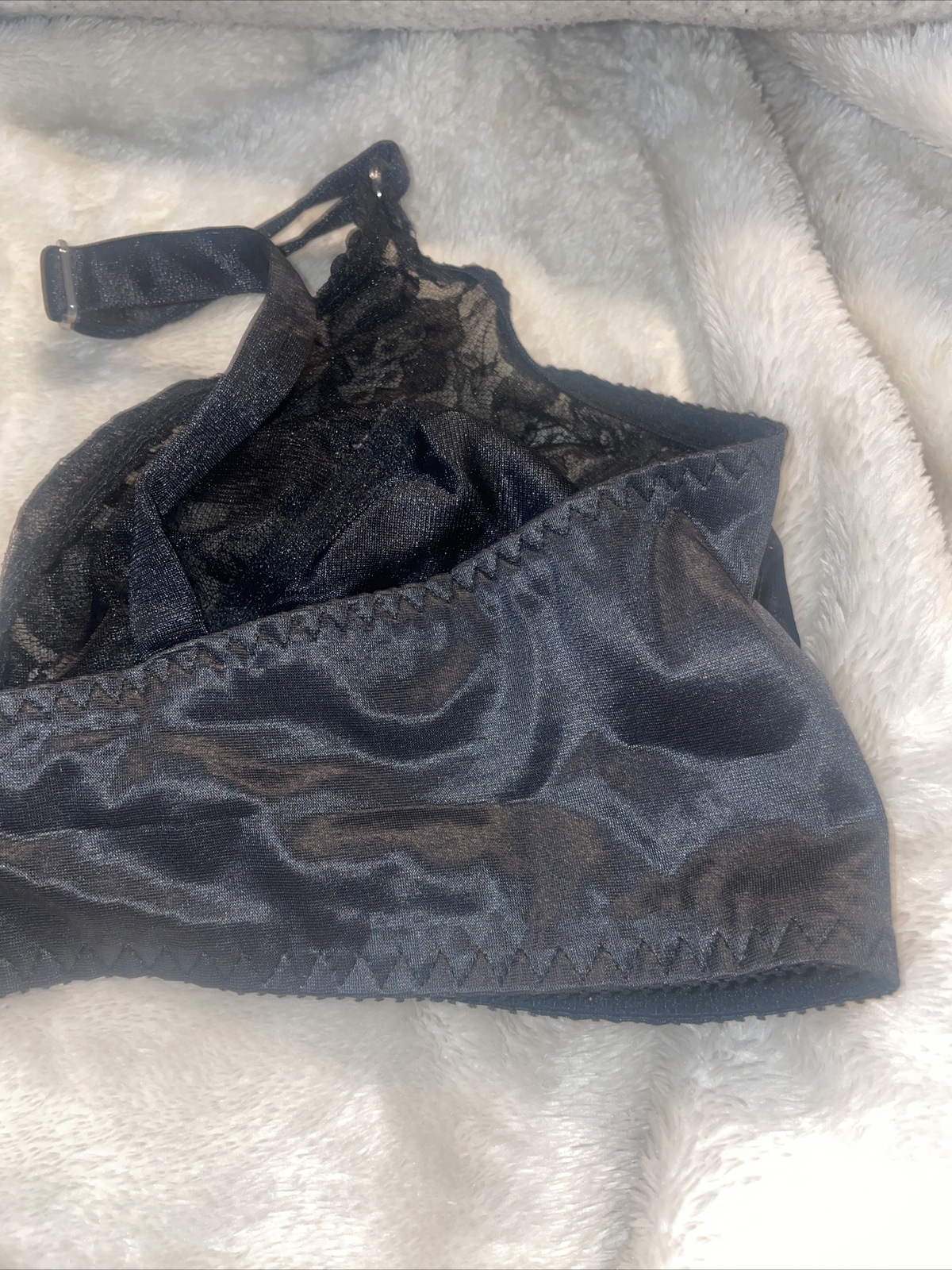 UNLINED WIRE FREE SILKY NYLON FRONT CLOSURE 90s SILKY BLACK BRA USA 42D