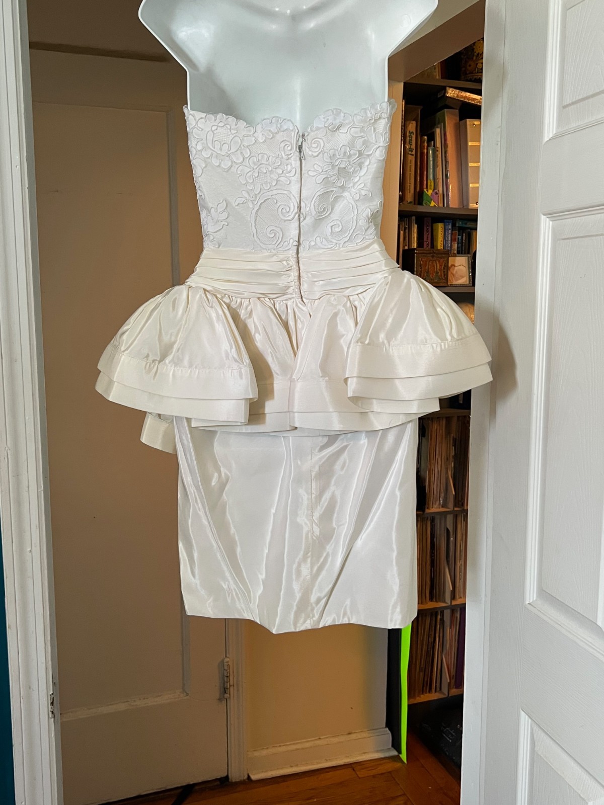 Vintage TADASHI SHOJI Lace and Taffeta Tiered PROM COCKTAIL DRESS 1980s NOS