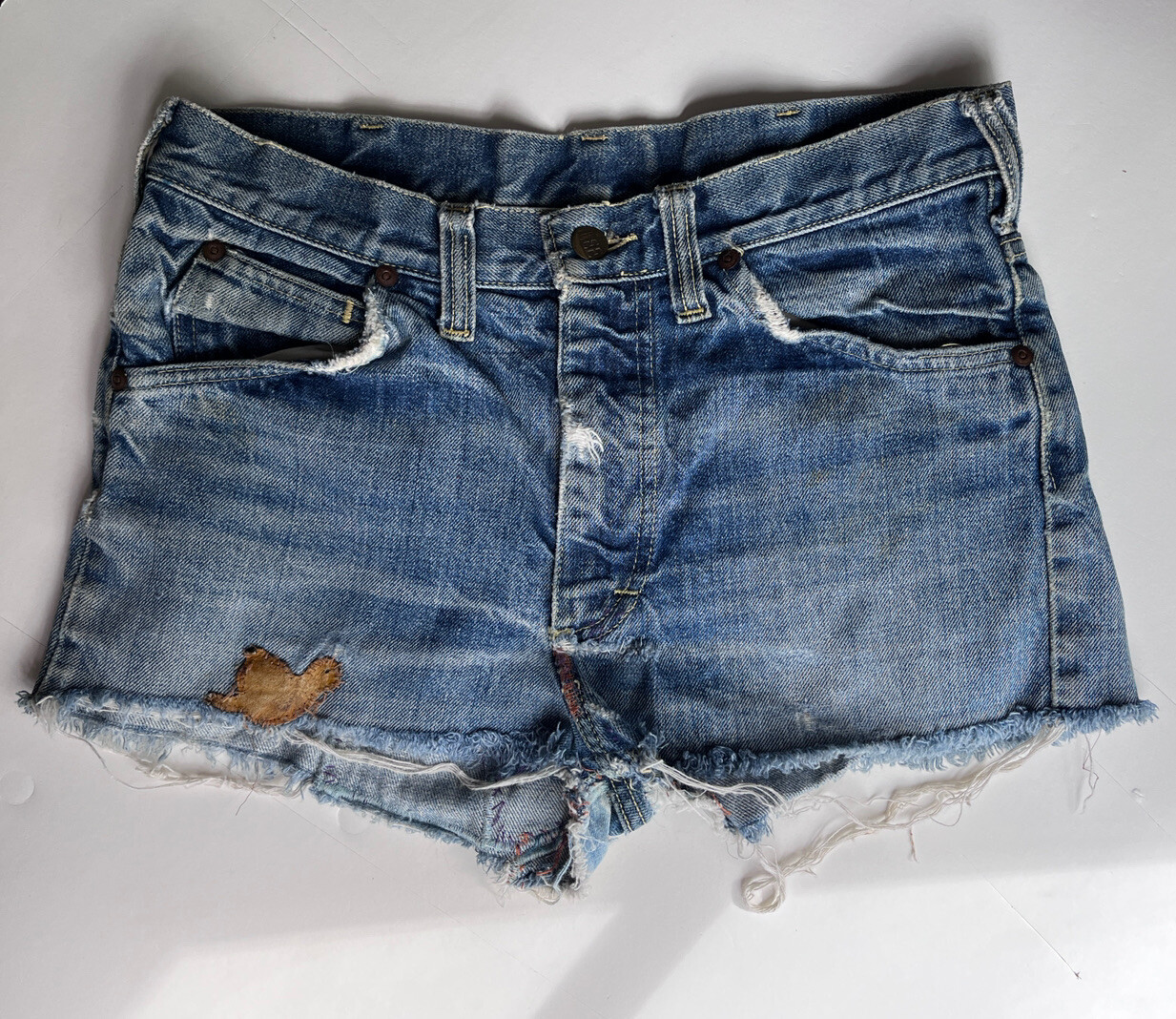 Vintage 1970s cut-offs Lee Denim Jeans Shorts Patched Repaired 28″ Waist