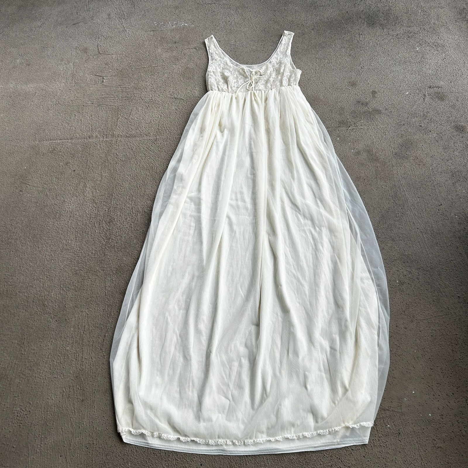 Vintage Made in USA Jenelle of California Cream Nylon Lace Maxi Nightgown