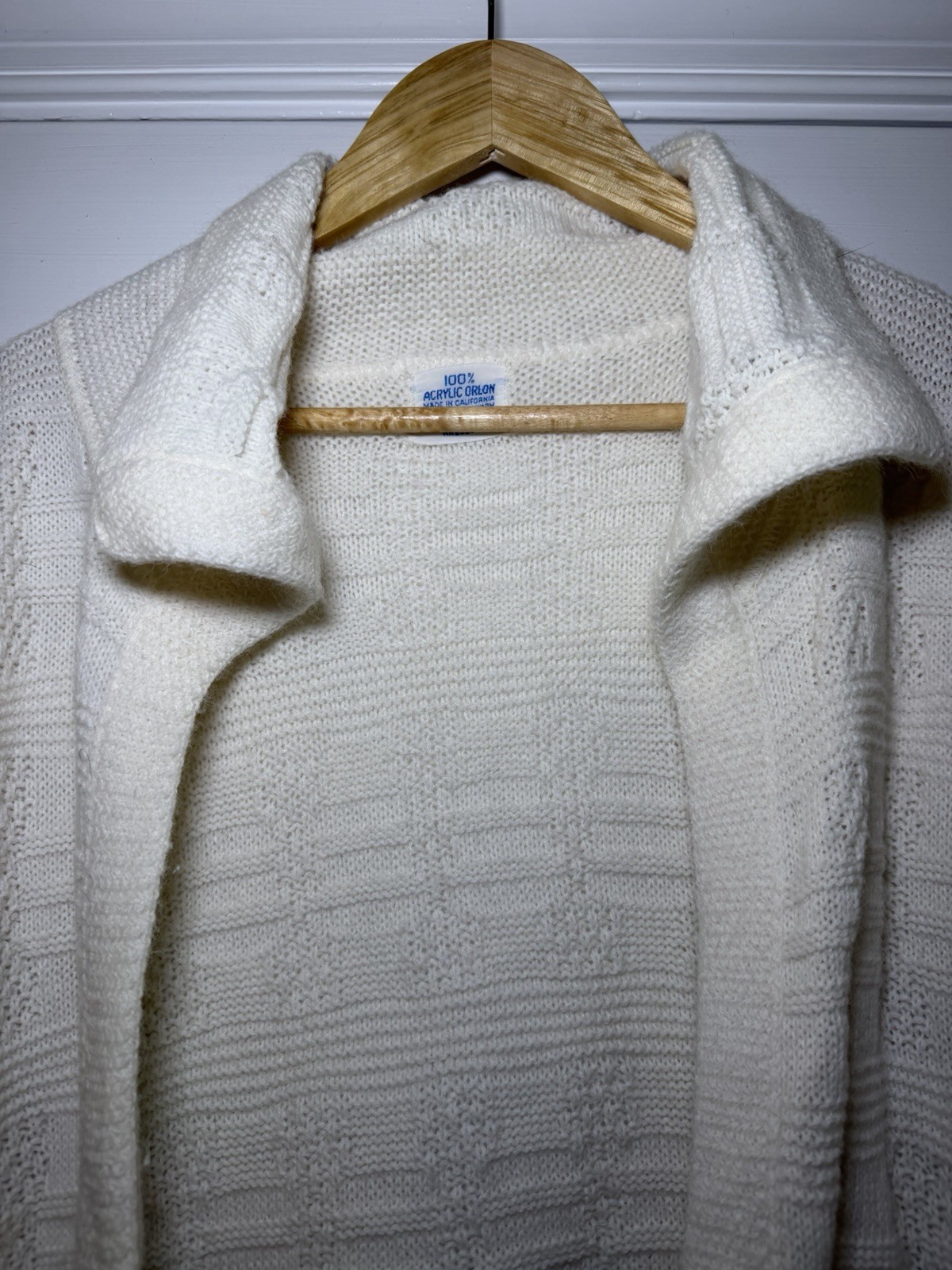 Vintage 60s Medium-Large White Cardigan Brentwood Sportswear 100% Orlon Acrylic