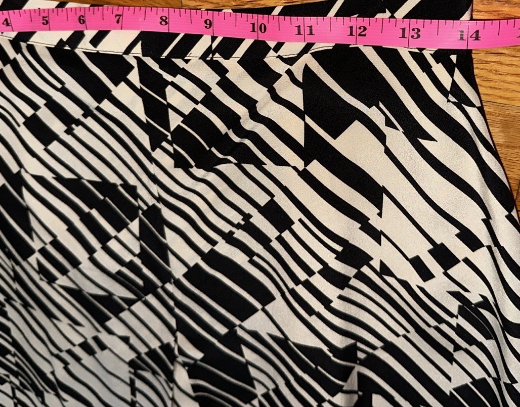 Vintage Nuovacitta Italian Silk Skirt Cream & Black Abstract Size 42 (~Small)