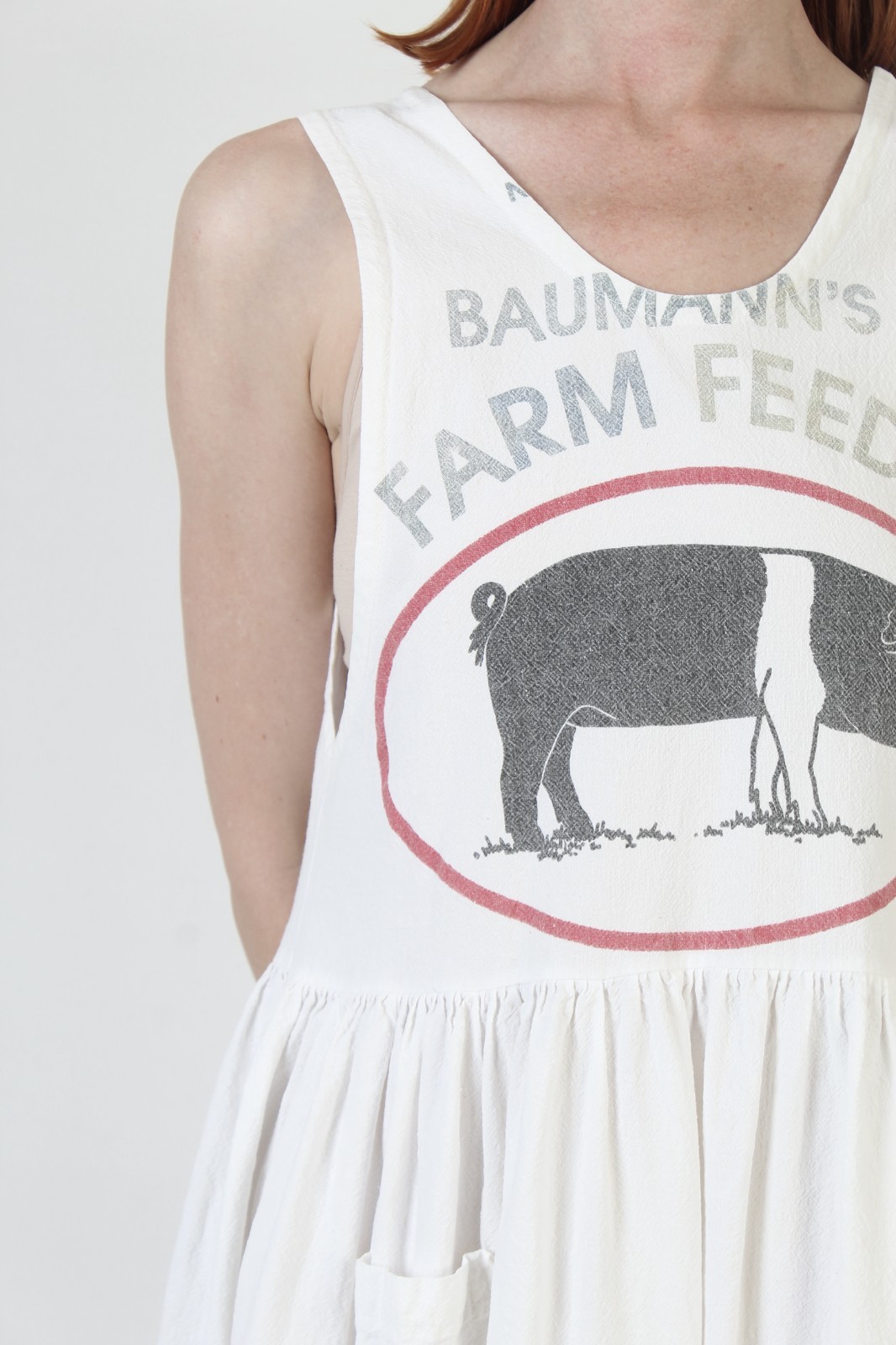 Vtg Baumanns Farm Feed Sack Dress Flour Grain Wht Country Apron Barn Pinafore