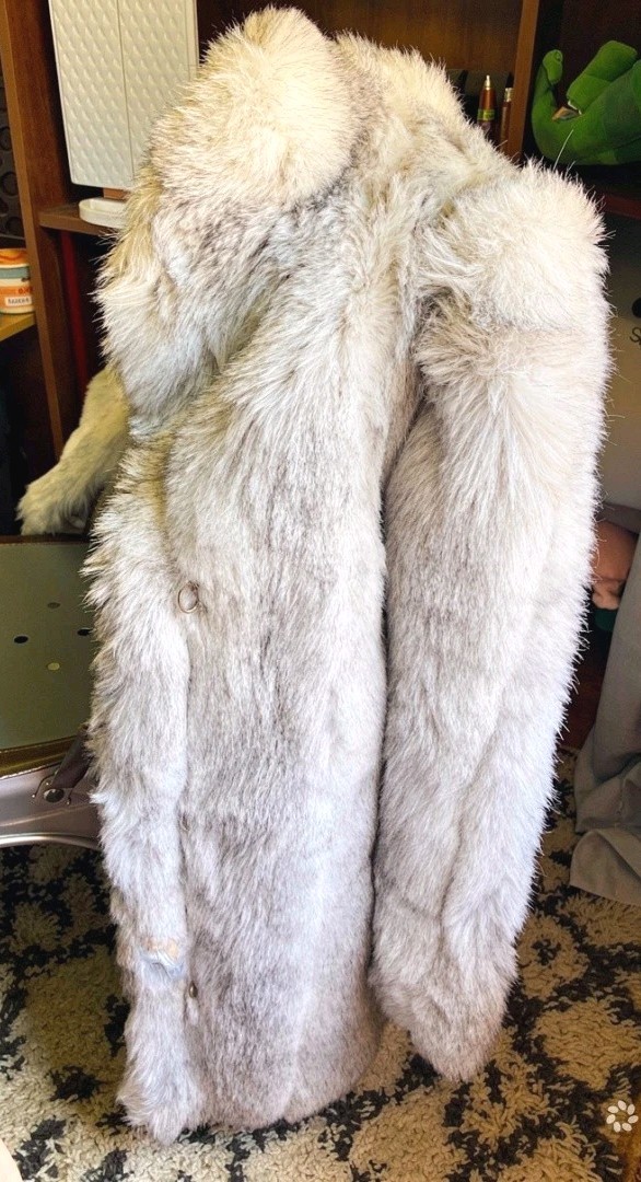 Russel Taylor Vintage Signature Collection Faux Fur Coat. 1950s – 1970s.