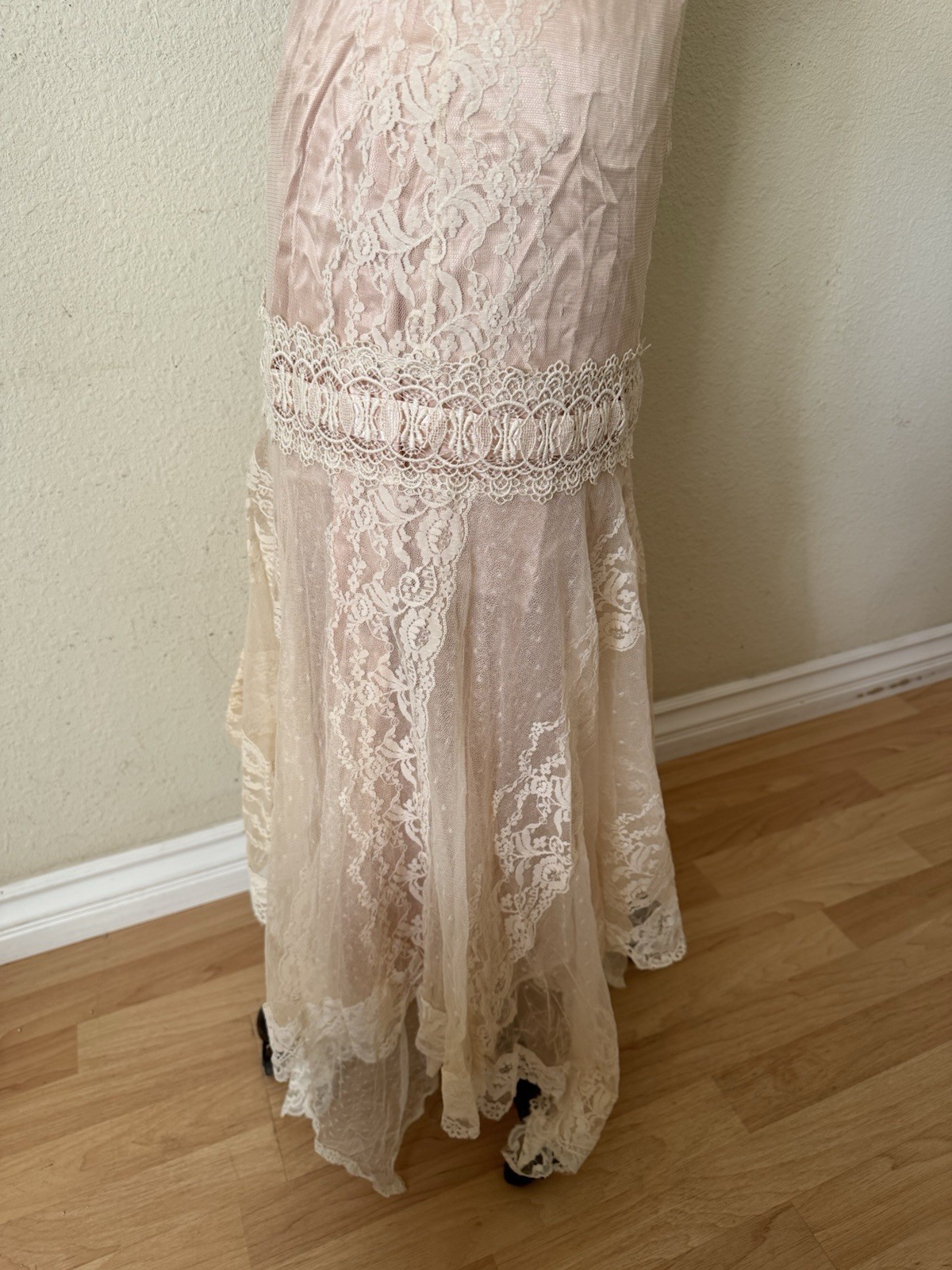 Vintage Susan Lane’s Country Elegance Lace Pearl Wedding Dress