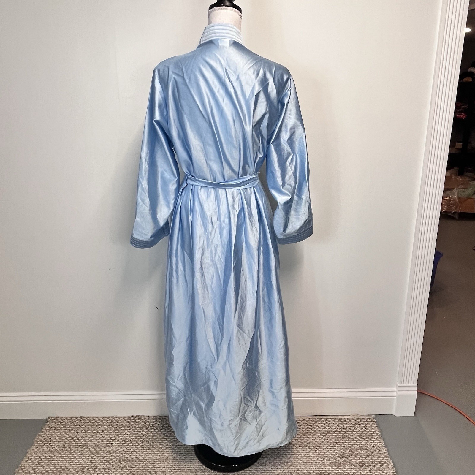 Vintage Anthony Richards Long Robe Plus size 2X Baby Blue Shimmery Lounge Wear