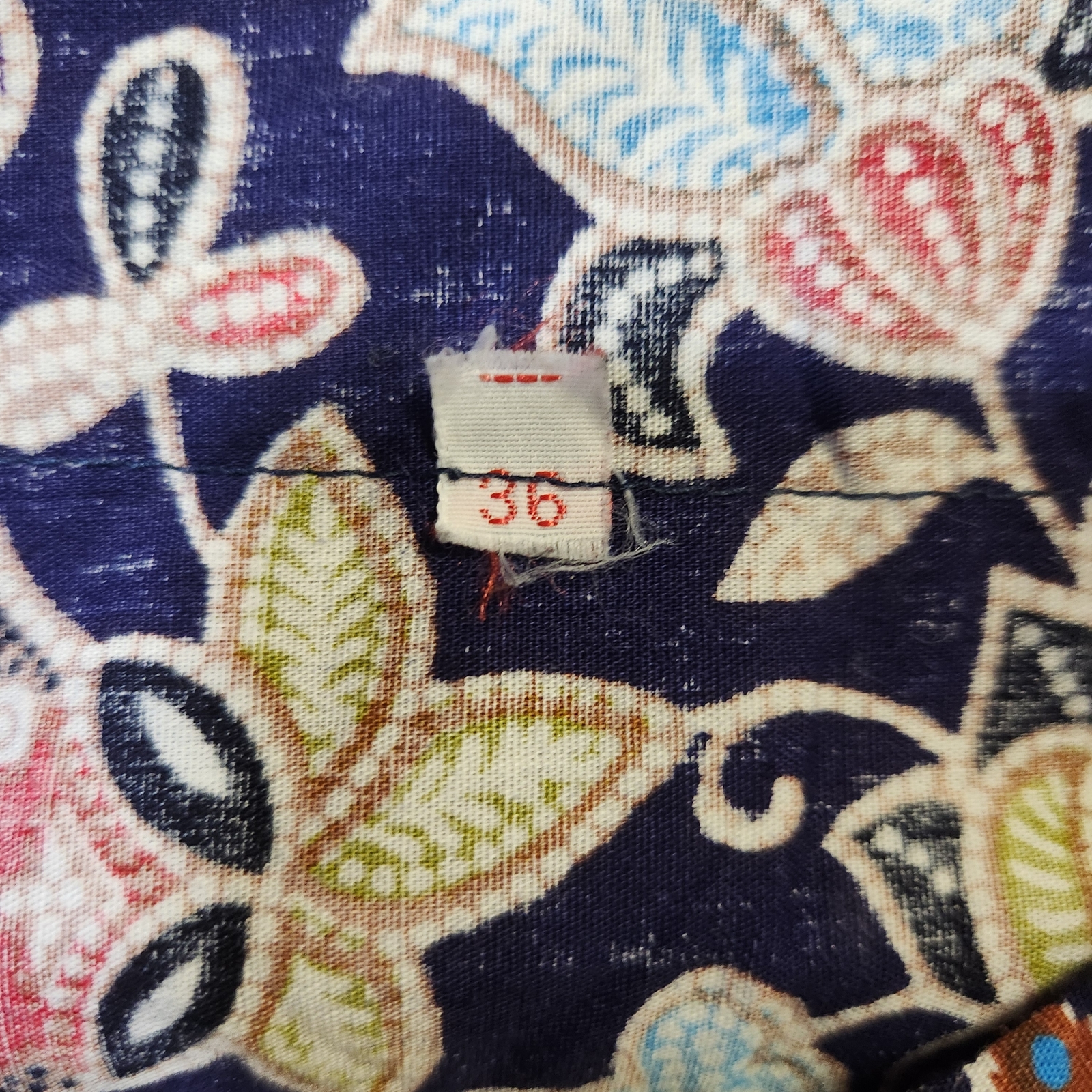 Womens Singapore Asian Flight Attendant Floral Snap Front Blouse Size 36 Small