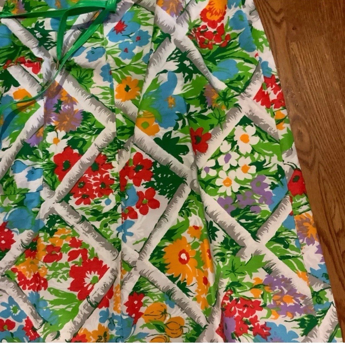 Vintage Komar Dress Floral Multi Color Large Pockets Size L Made in the USA NOS