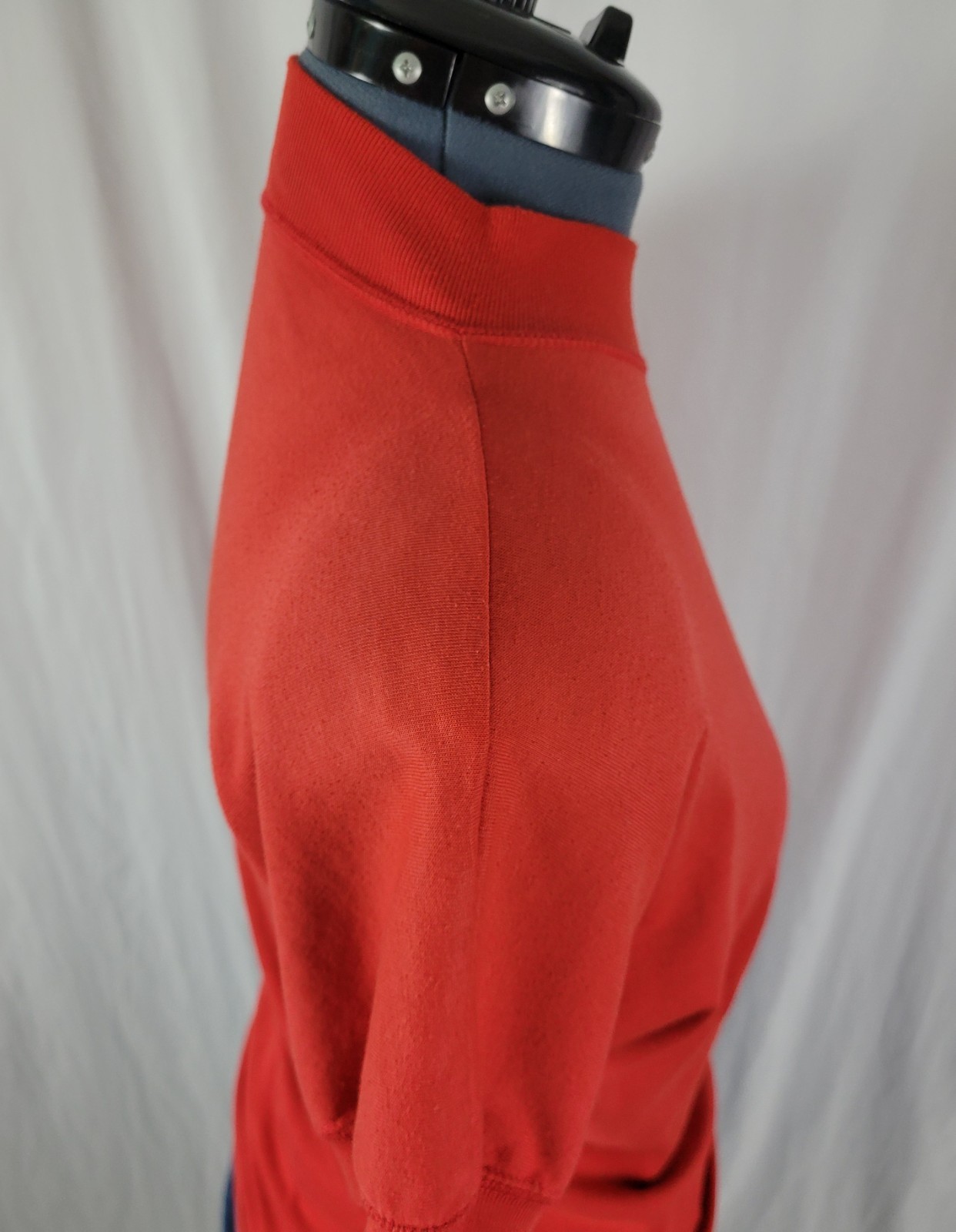 Vintage Red Mock Turtleneck Dropped Shoulder Top w Ribbed Collar & Cuffs Size M