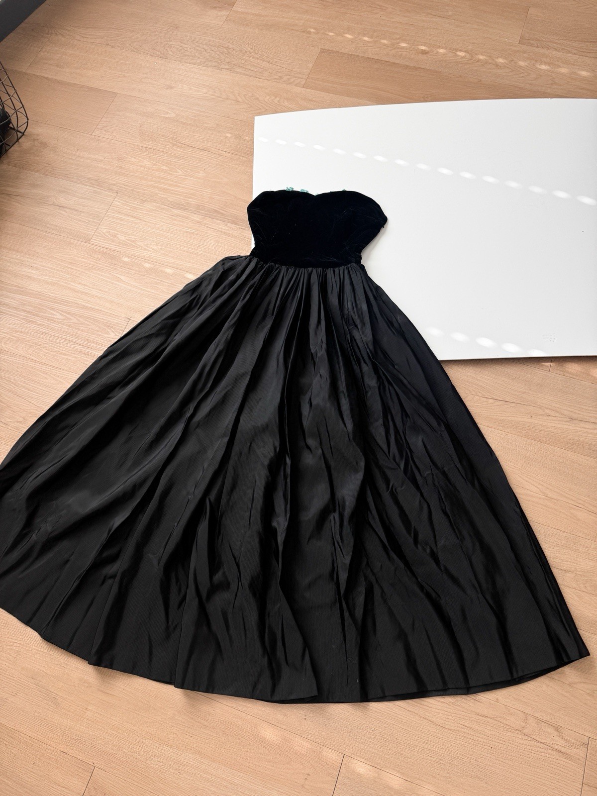 Vintage 40s/50s Black Dress Formal Maxi Strapless Velvet Floral Gown Prom