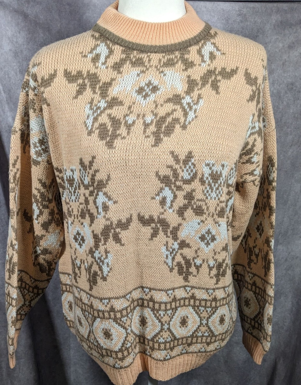 Vintage Tarazzia Grandmacore Peach Floral Sweater