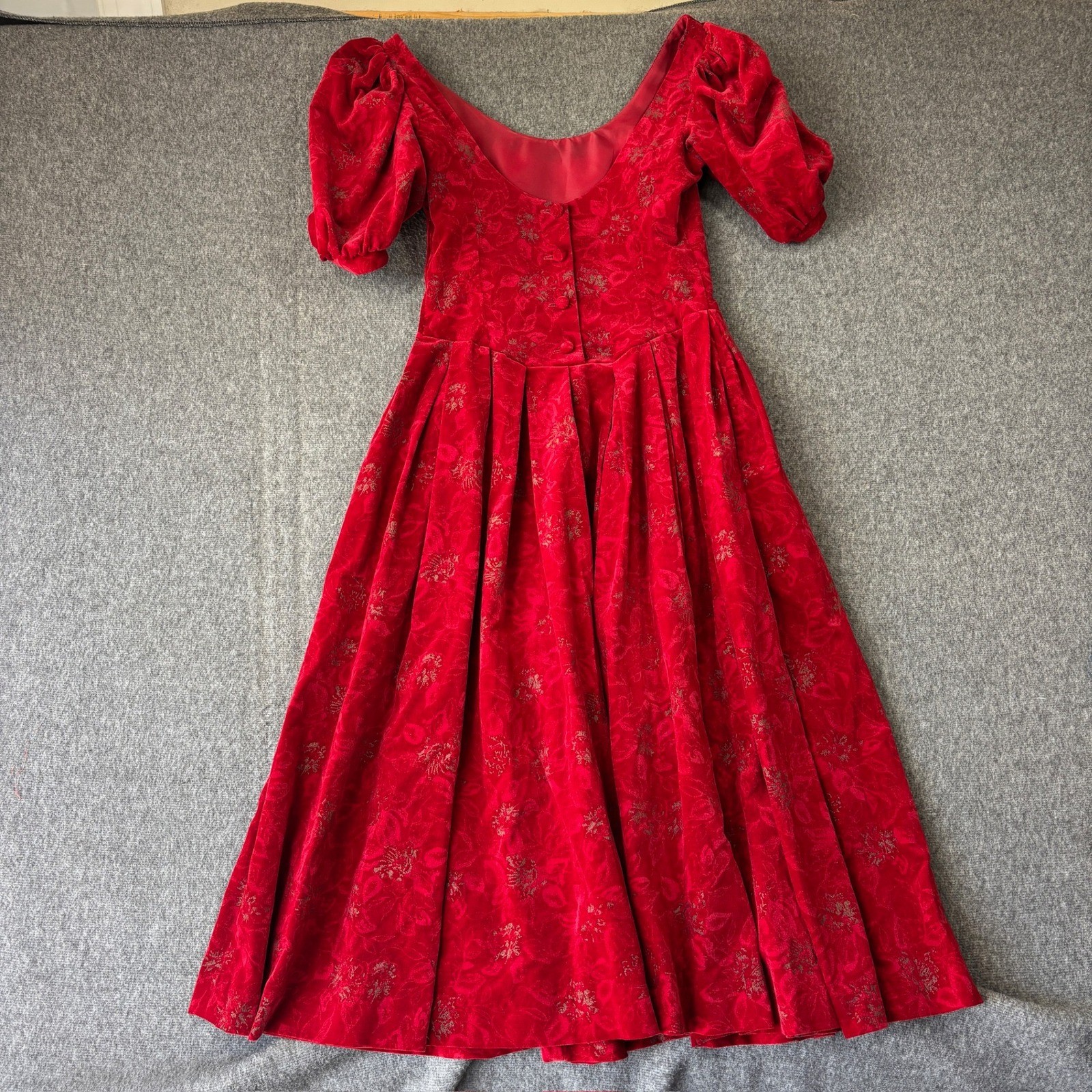 Laura Ashley Vintage Red Velvet Floral Puff Sleeve Midi Dress Made in UK 10