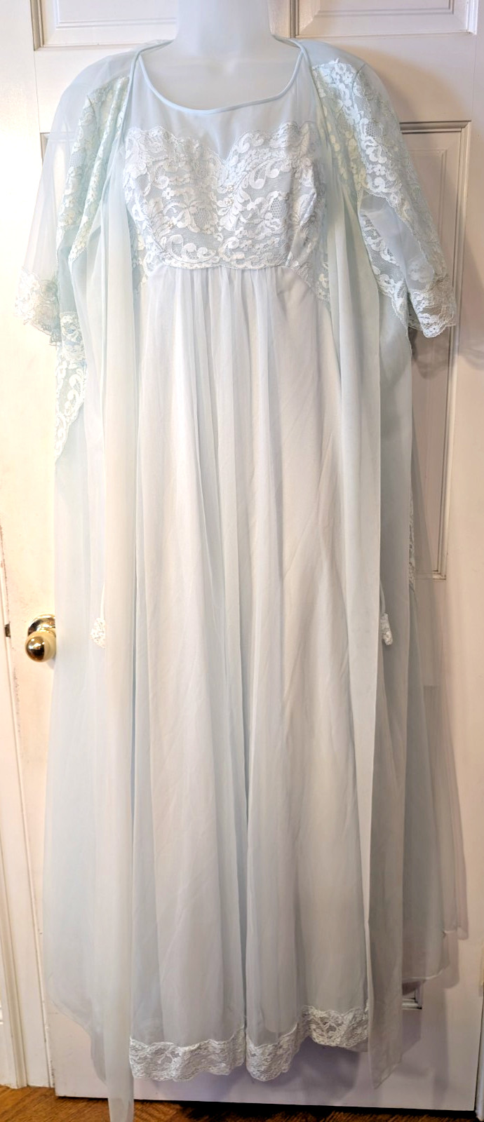 Vintage Shadowline Peignoir Nightgown Robe Set Women’s Lt Blue Chiffon Long