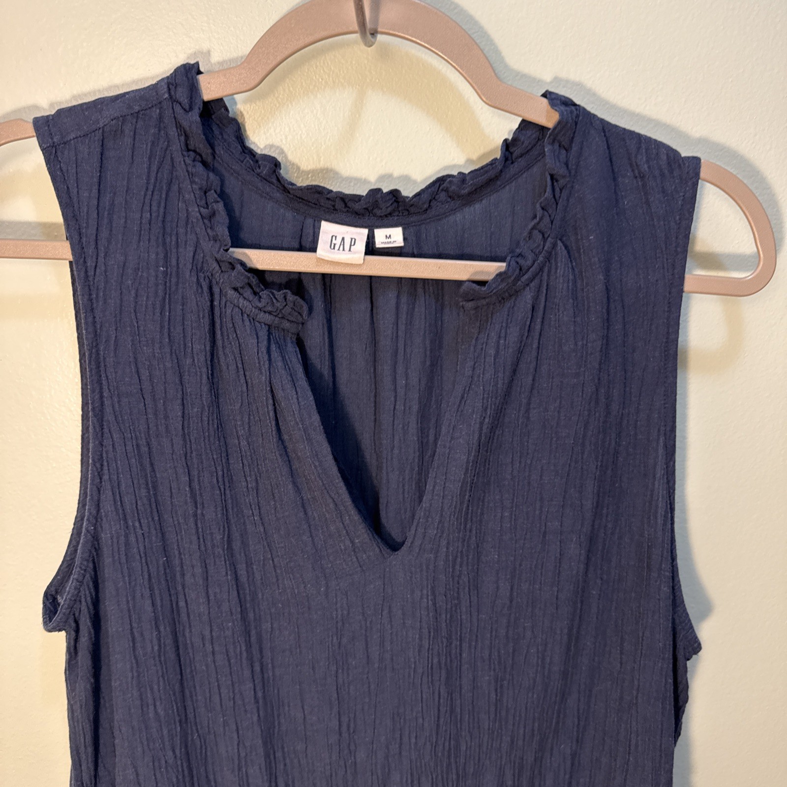Gap Size Medium V-Neck Sleeveless Lined Crinkle Midi dress Navy Blue 100% Cotton