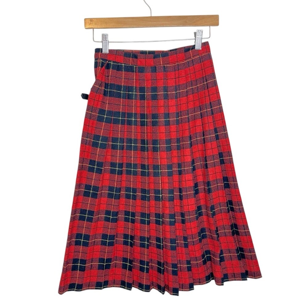 Vintage 70s ILGWU Tartan Plaid Pleated Double Buckle Kilt Skirt