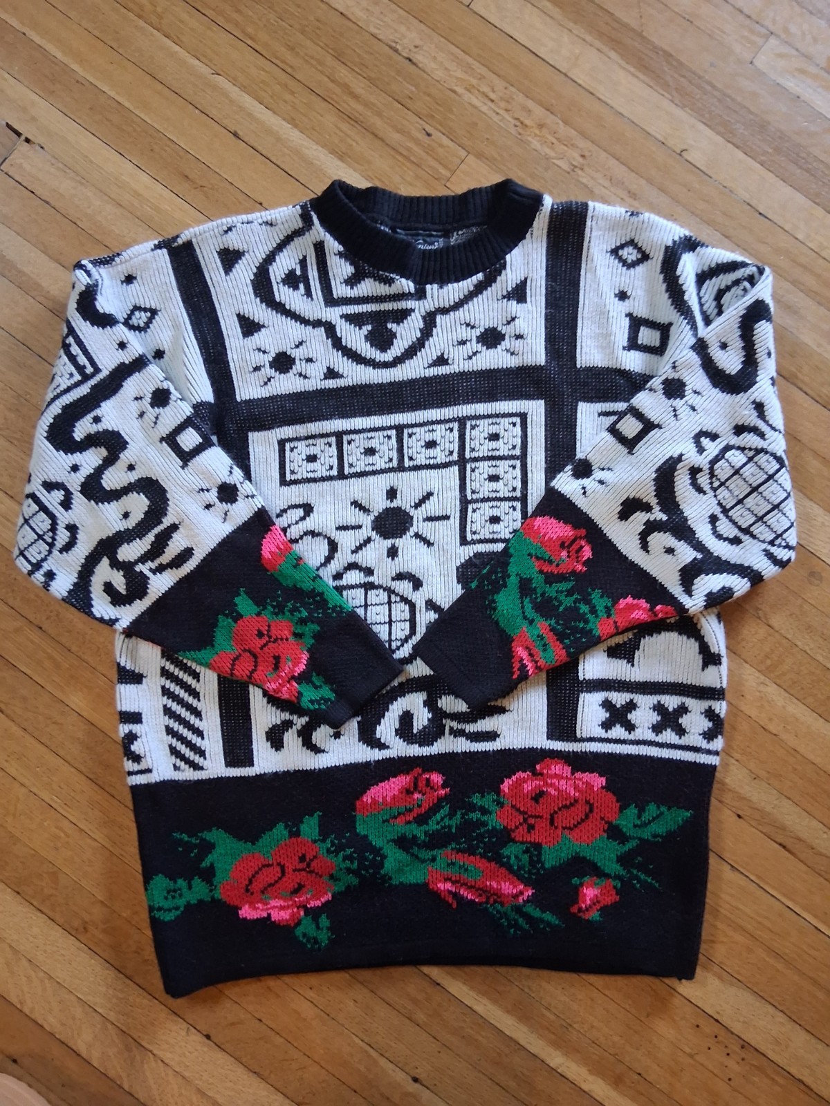 Whimsy Goth 90s Sweater Women’s LaVenture Size Large Made In USA Vintage 90s