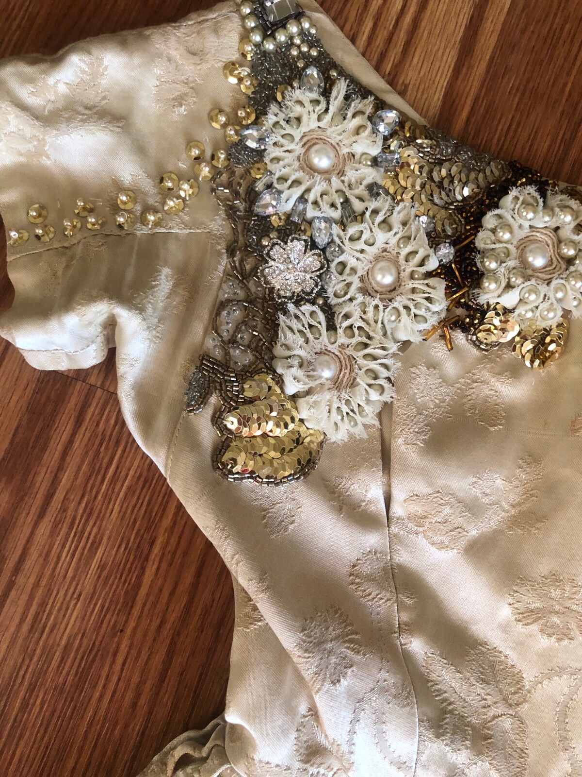 Dress XS Vtg 50s EMBOSSED LEAF BEADED SEQUIN FLORAL Applique PINUP COCKTAIL Gold