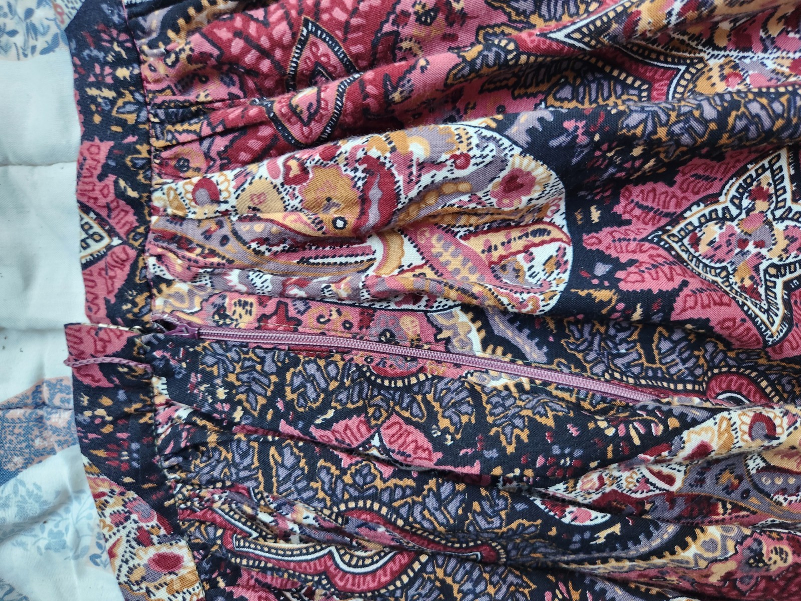VTG 70’S Women’s Fall Paisley Hippie Maxi Skirt Zip Up Size XS 24in W 39in L