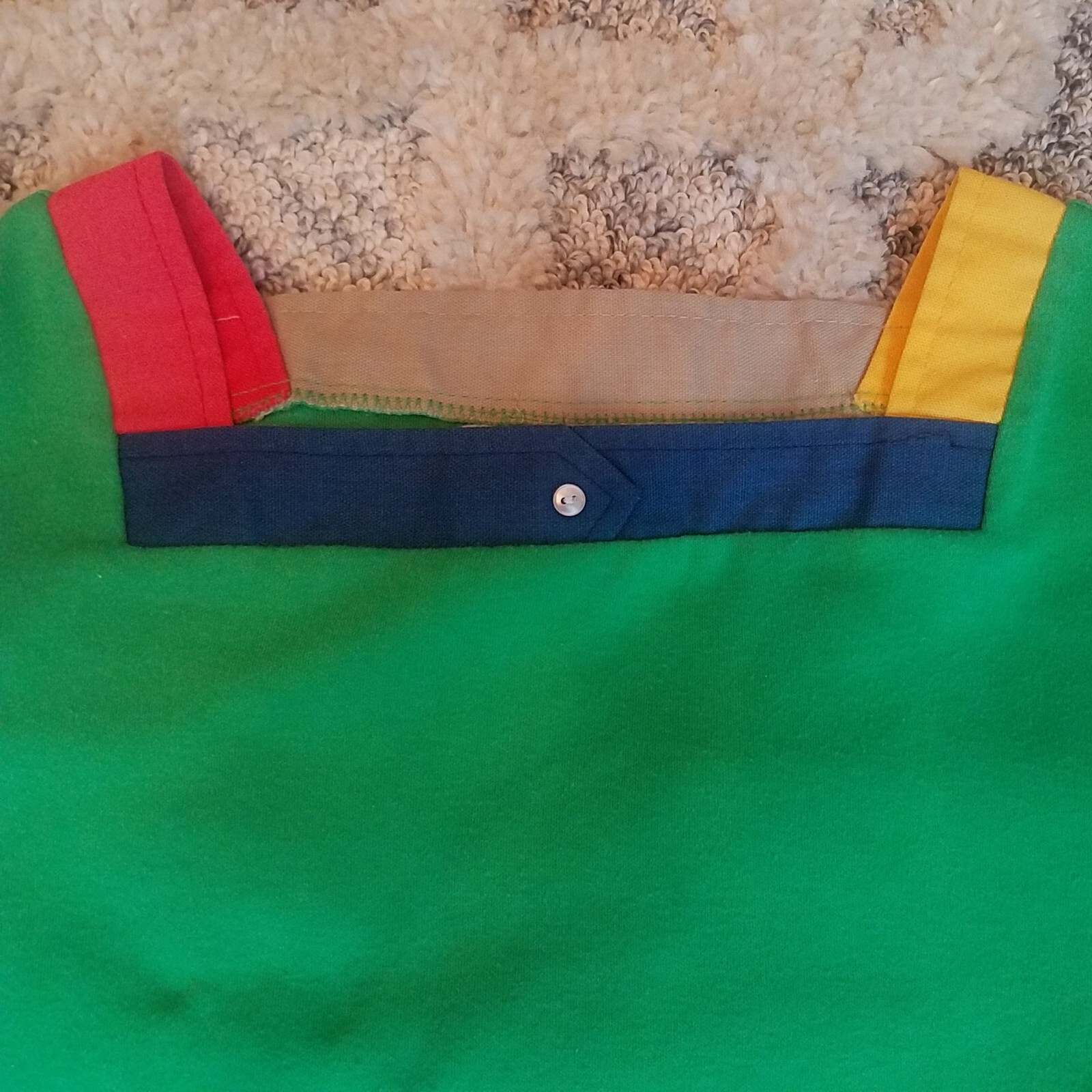 Vintage Women’s Green Square Neck Colorblock Shirt Blouse Top Button Accent READ