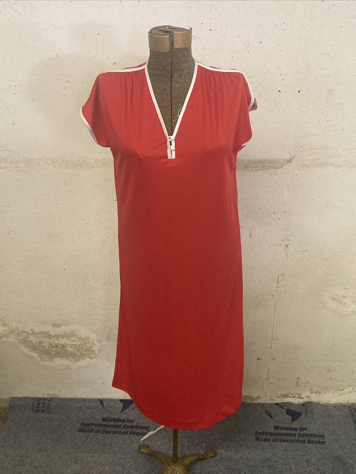 Vintage 1960’s 100% Polyester Sears Size 18 Tunic Dress *RARE*
