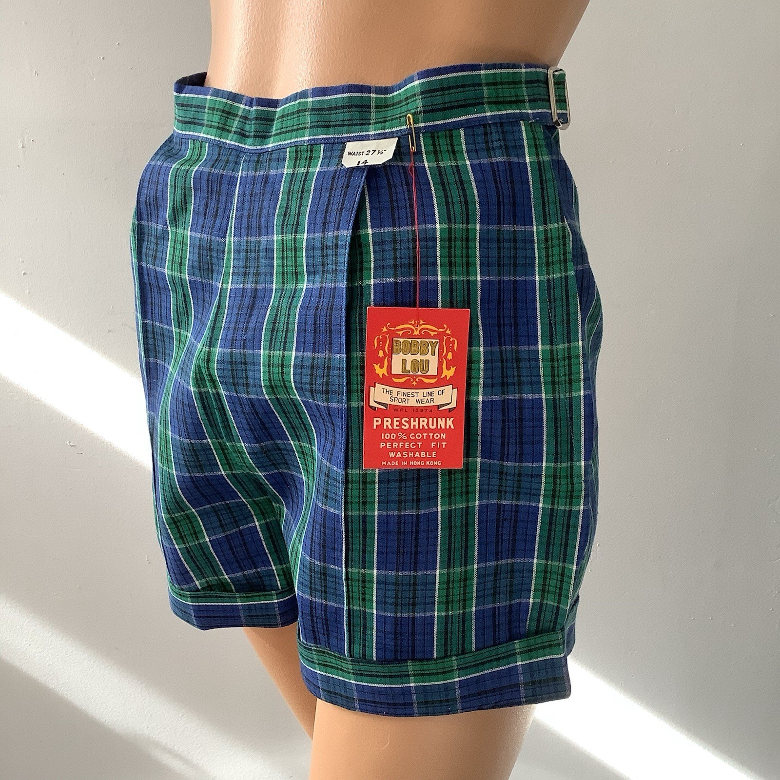 Vintage 1950’s Women’s High Waist Side Zip Shorts Deadstock New With Tag W 27.5”