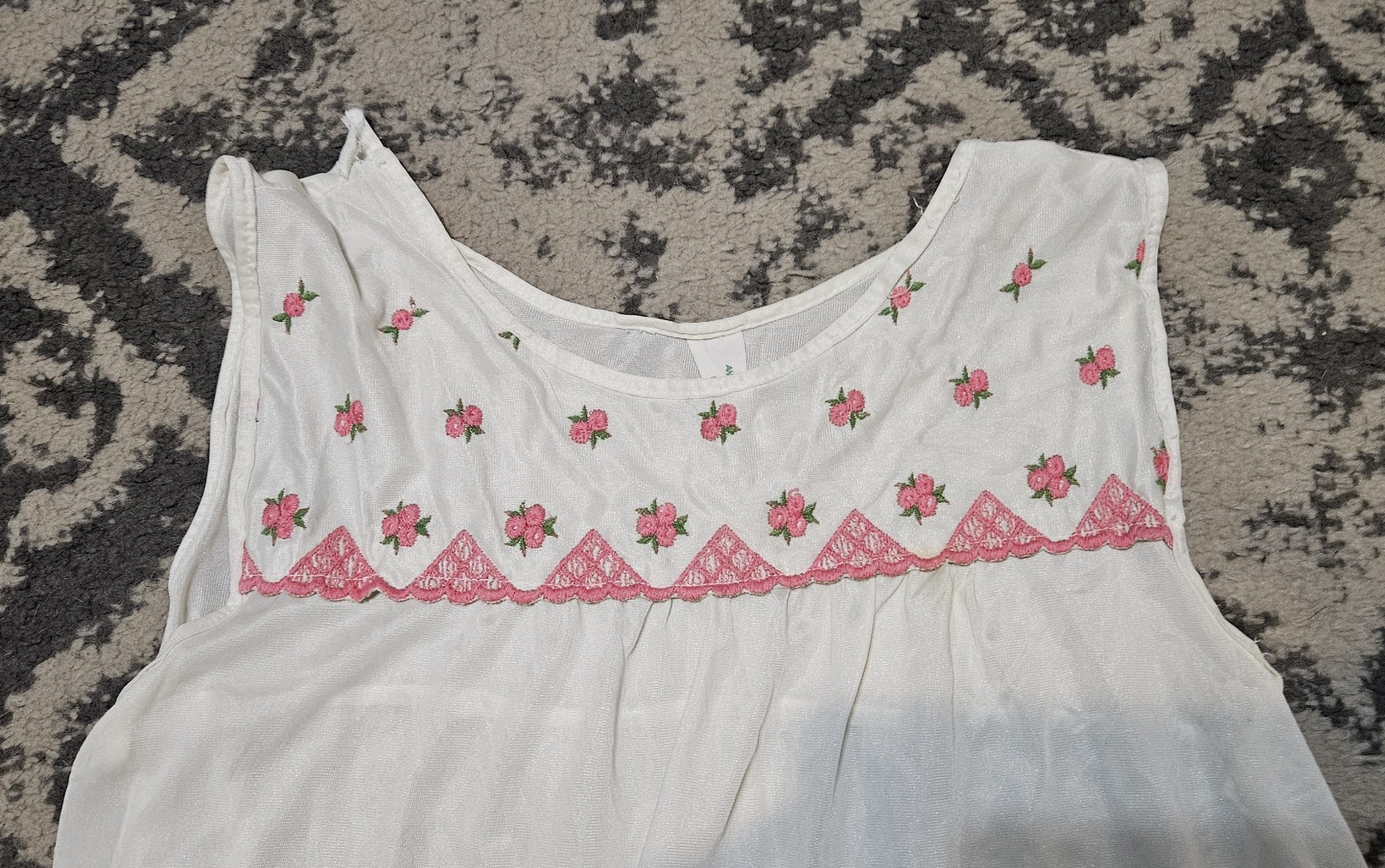 Vintage 60s 70s Ideal Lady White Floral Sleeveless Nightgown Size M