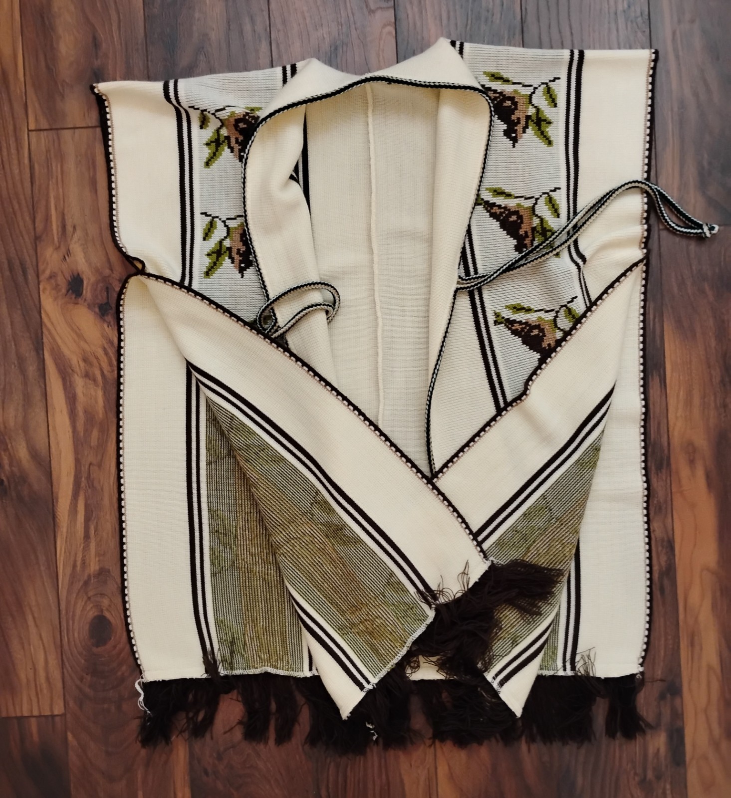 Vintage Bird Print Knit Tie Front Split Side Poncho With Fringe Boho Western