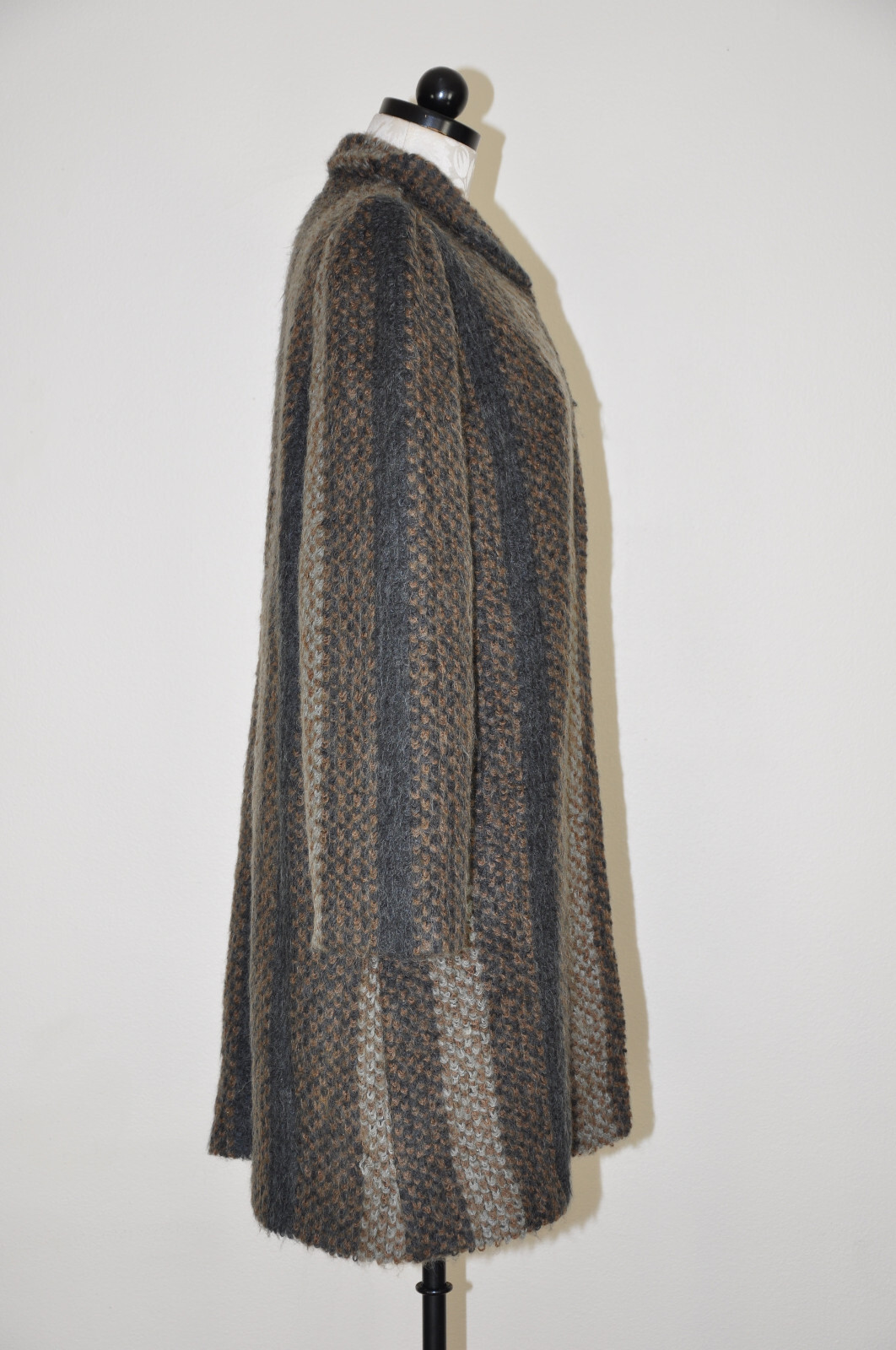 Vintage 80s Gray Wide Stripe Wool Boucle Loop Knit Puff Sleeve Wrap Coat Women M
