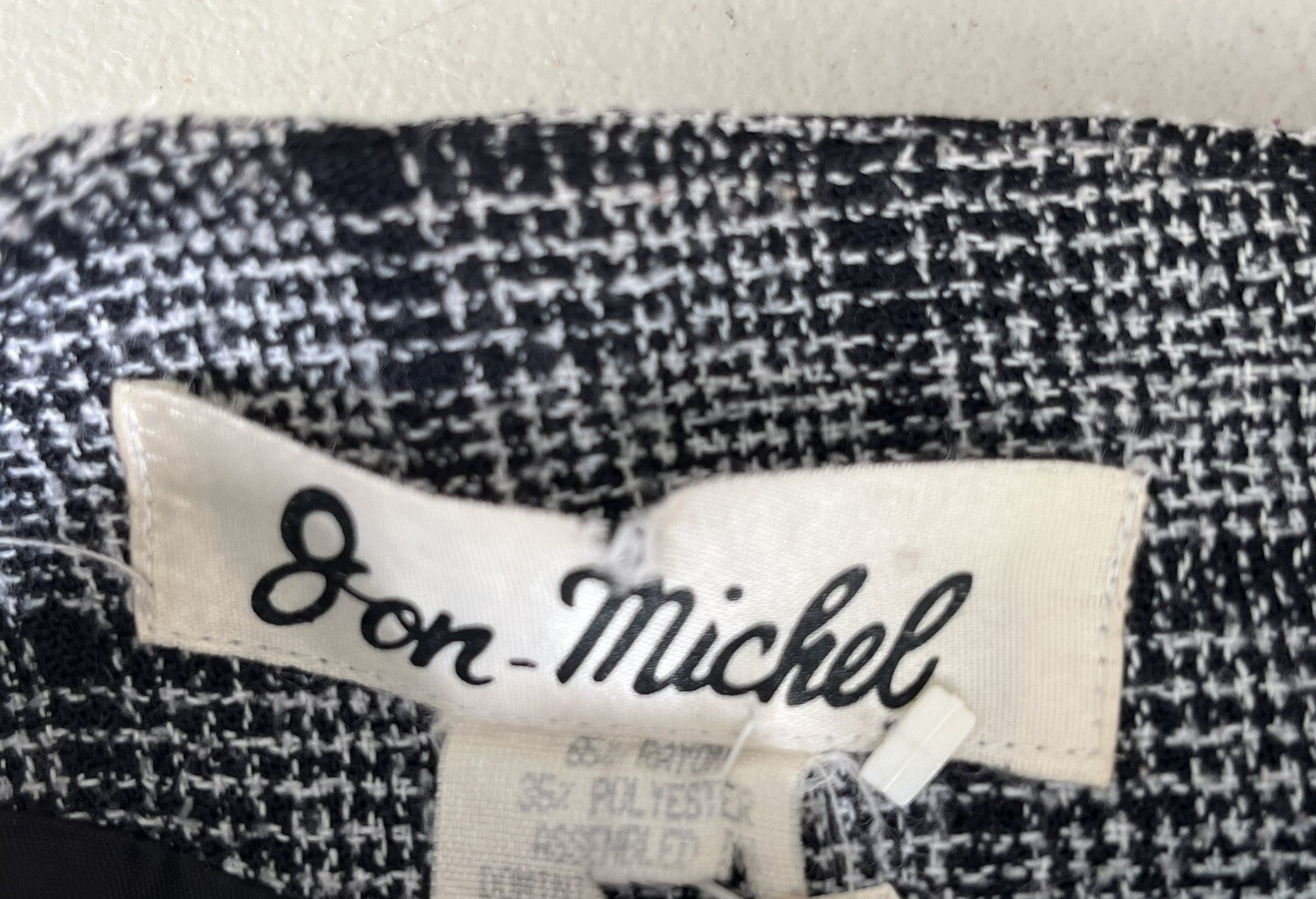 JON-MICHEL Women’s Vintage Black Gray Wrap Skirt Plaid Tweed Lined Size Small