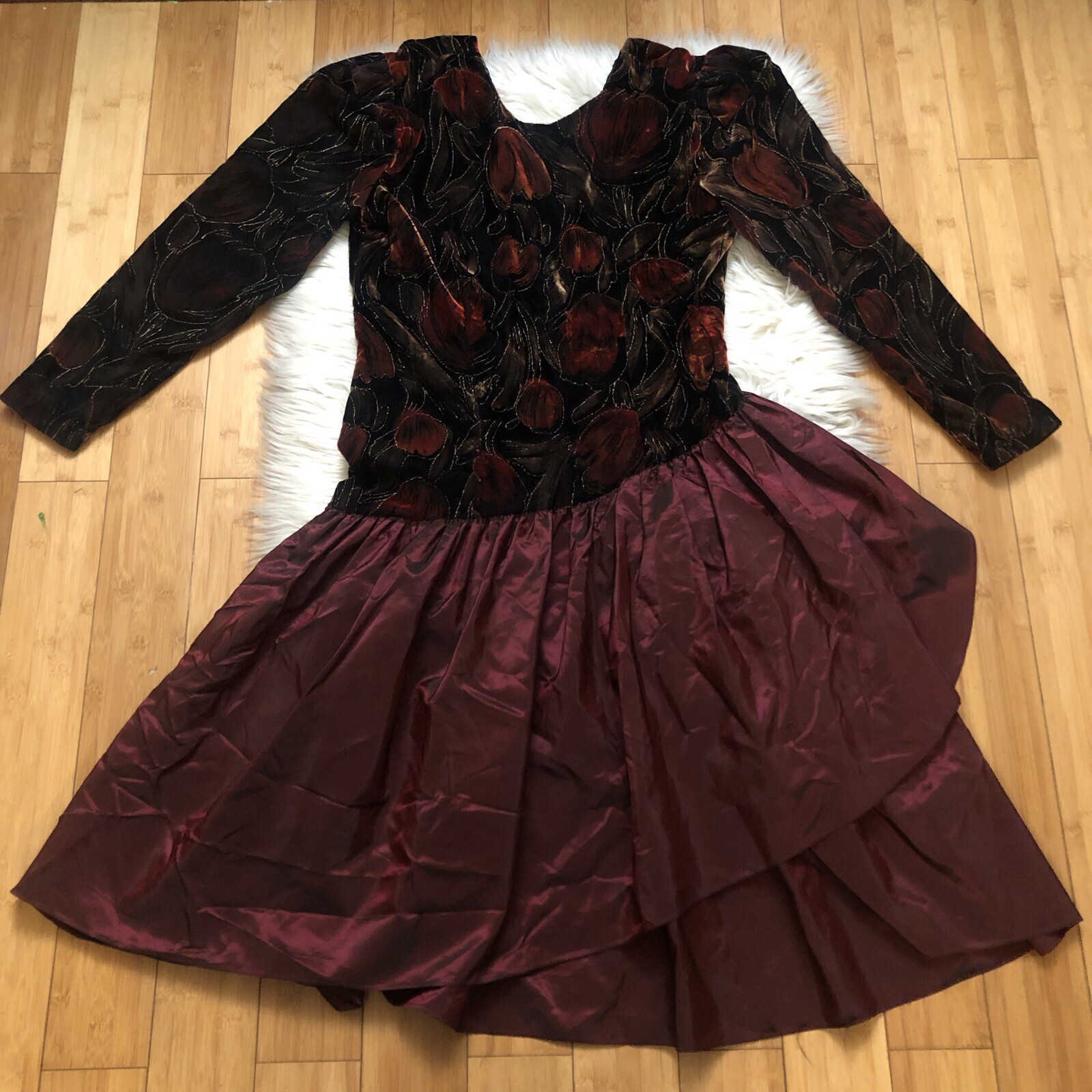 Vintage Lisa Michaels Velvet Metallic Tulip Dropped Waist Burgundy Tier Dress M
