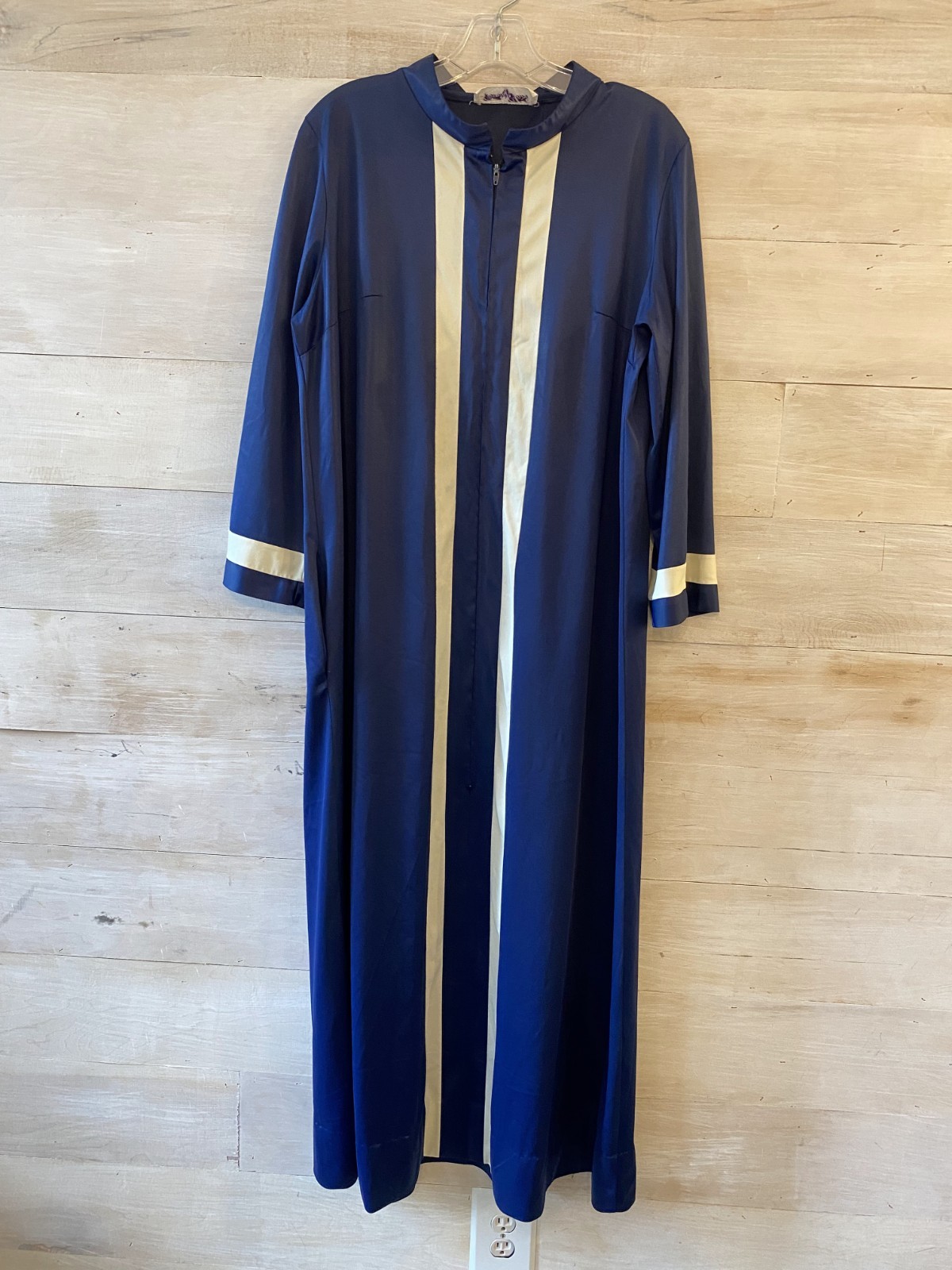 Vtg Vanity Fair Housecoat Nightgown Size 18 XL MooMoo Muumuu Navy Stripe Pocket