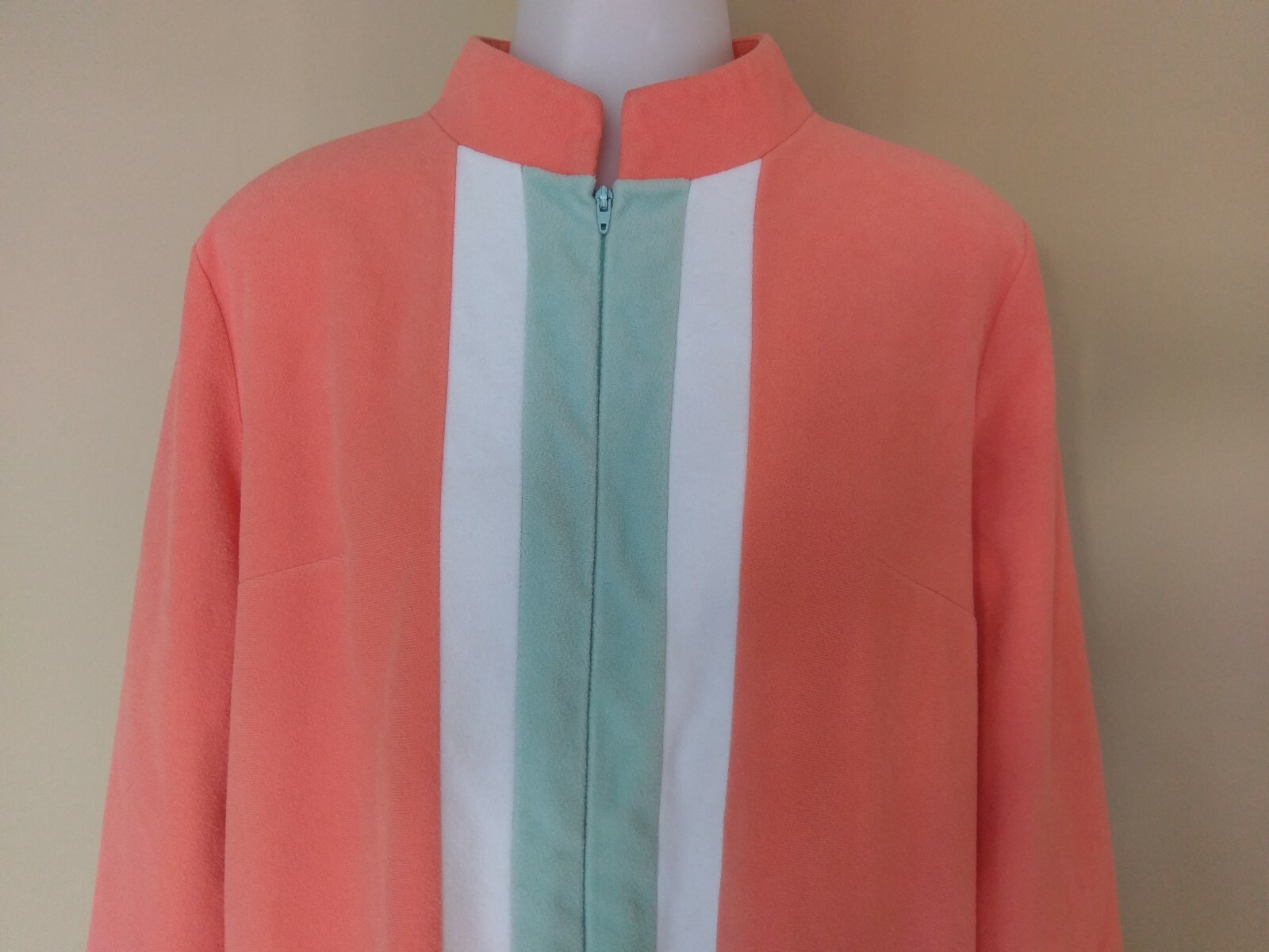 Vintage Vanity Fair Velour Robe 16 Zip Front Salmon Orange Coral Pink Mint Green