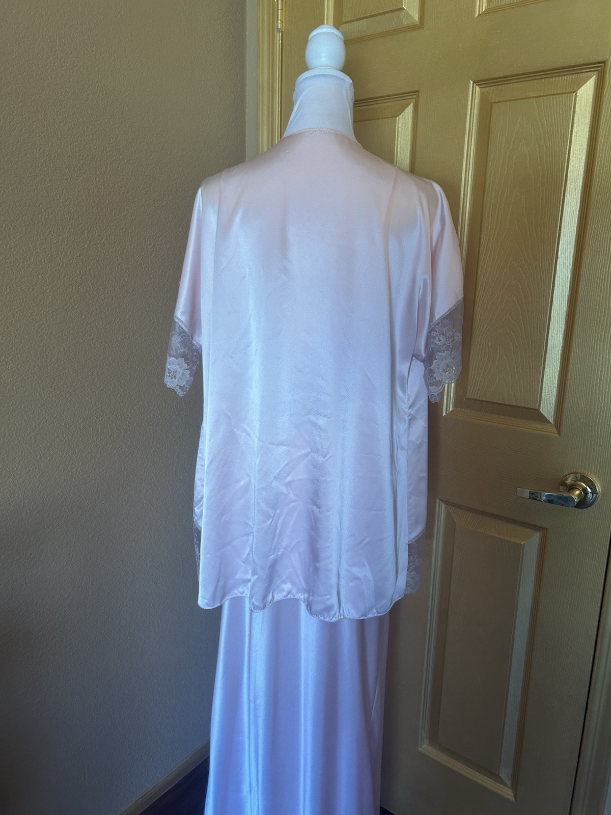 vintage jenelle of california Nightgown & Robe.