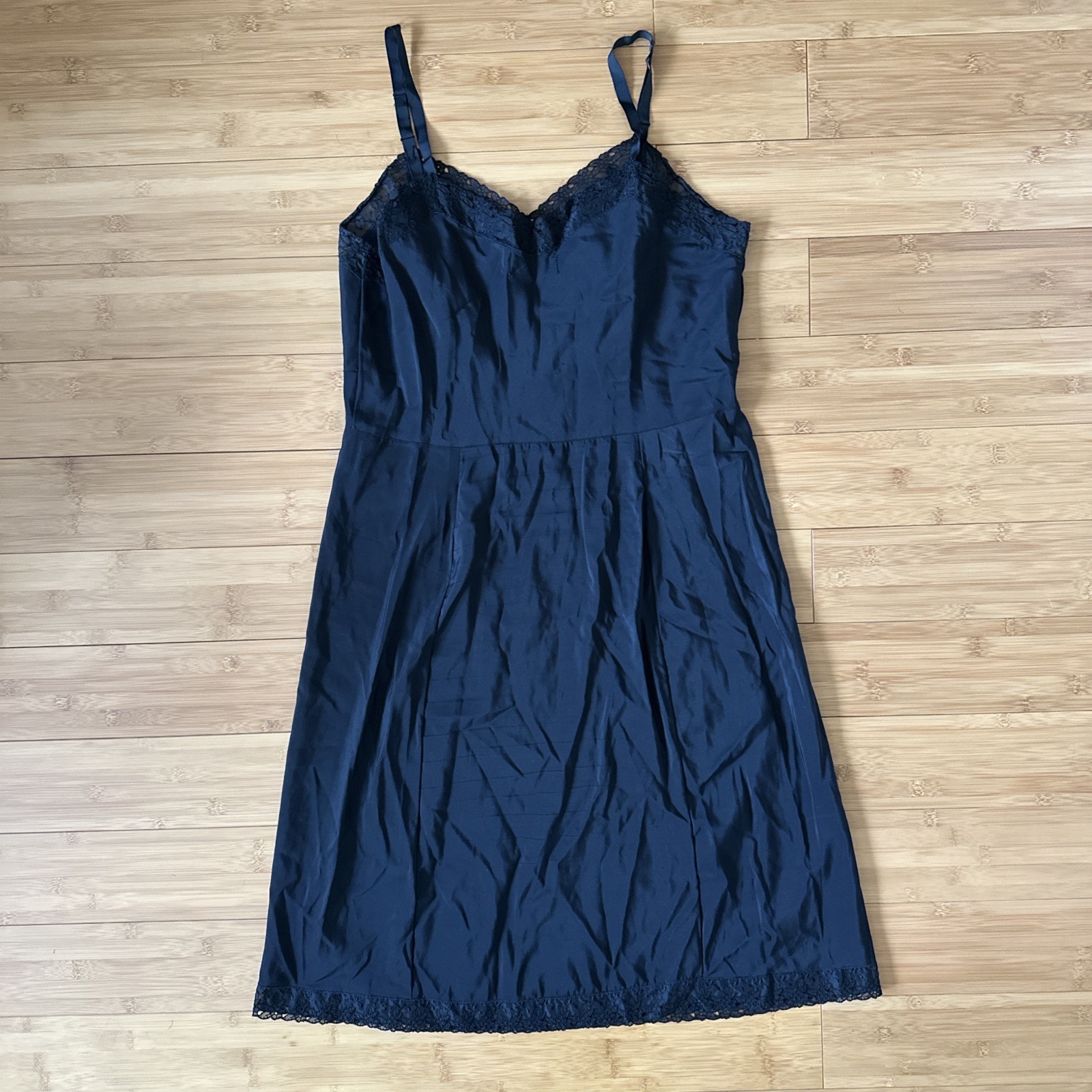 Vintage 1950s Barbizon Colette Crepe Remarque Womens Slip sz 18 Black Satin Lace