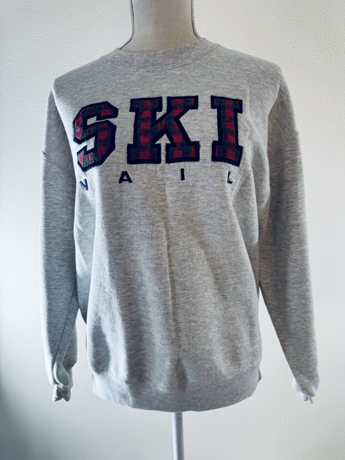 Vintage 90’s Ski Vail Women’s Sweatshirt Plaid Accent Size Large