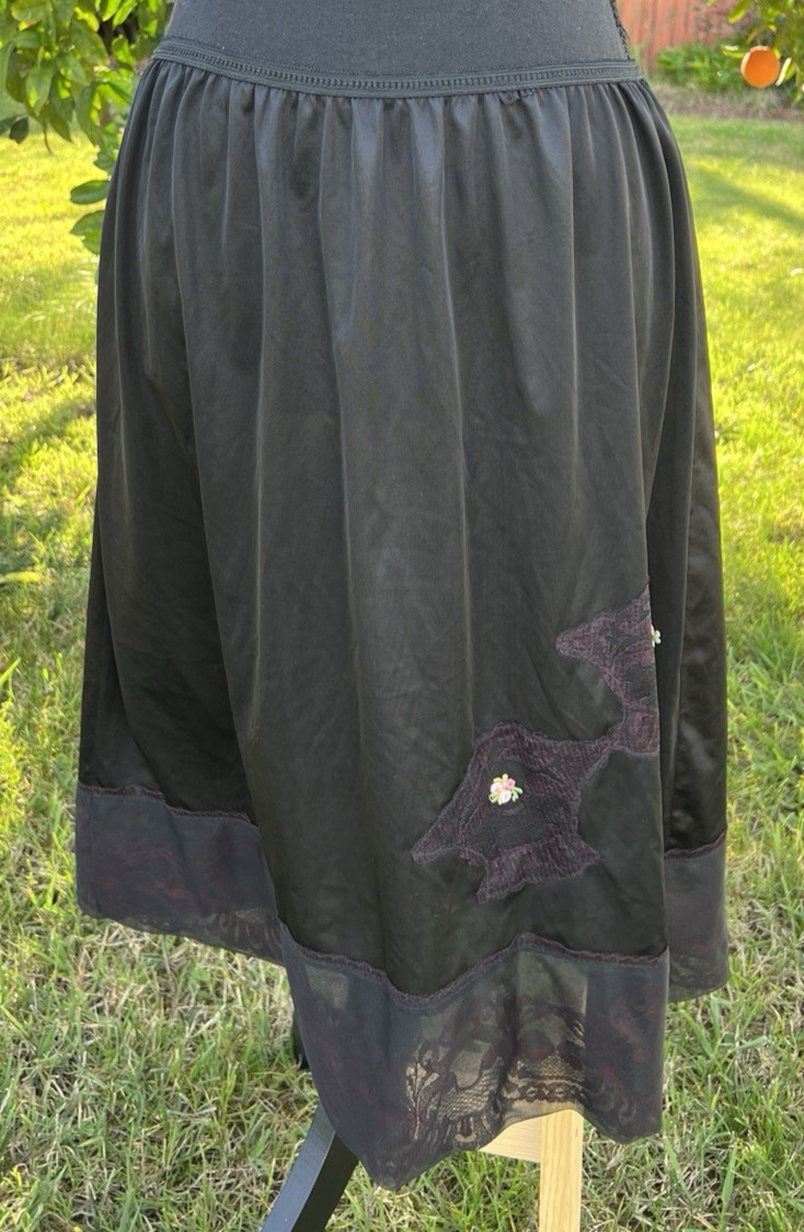 Vintage 1950s-60s Black Half Slip With Lace 24.5” L