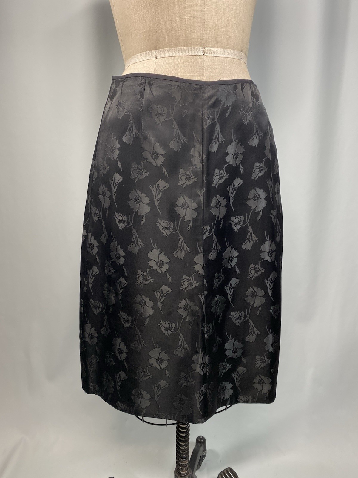 Vintage Skirt Suit SIZE LARGE black jacquard tailored classic 50s 60s goth