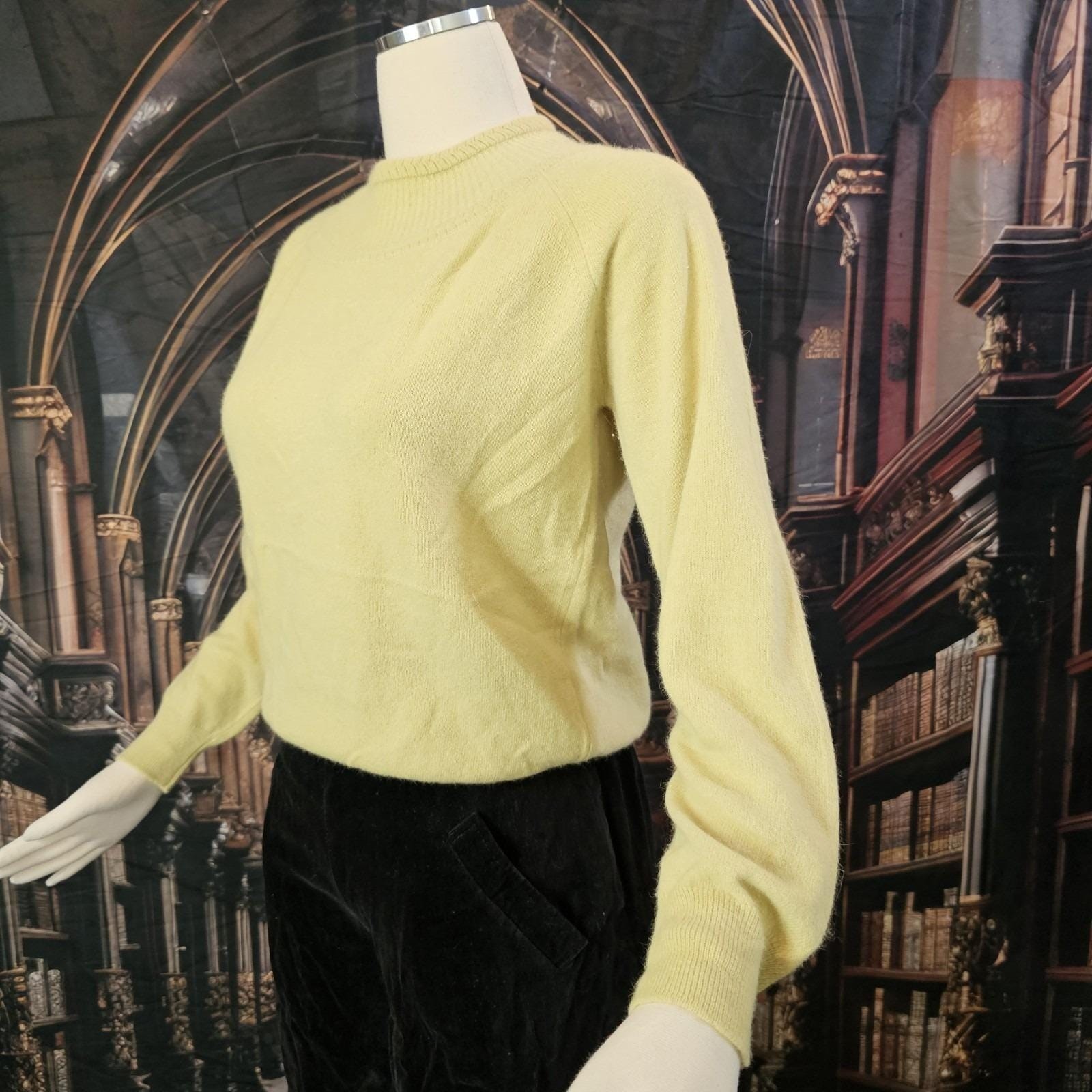 Vintage 1960’s Sweater Pullover Citron Green Yellow Garland Dreamspun Knit 60s