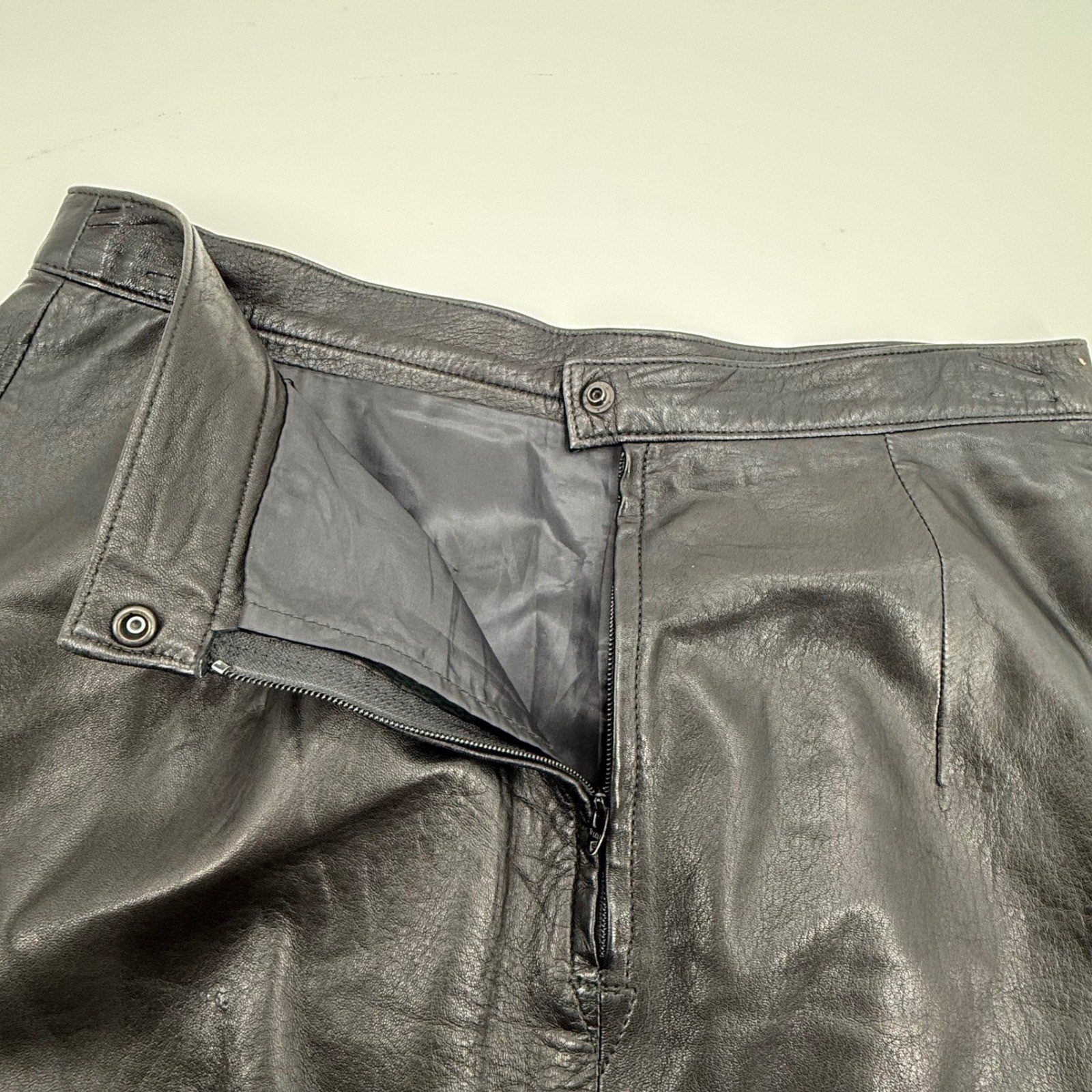 Vintage MAXIMA for Neiman Marcus Black Leather Pencil Skirt Size 14 Fits 30×23