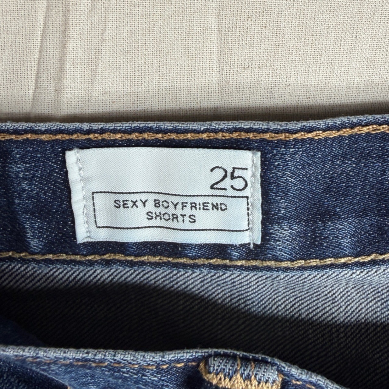 Gap 1969 Sexy Boyfriend Denim Shorts size 25 Blue