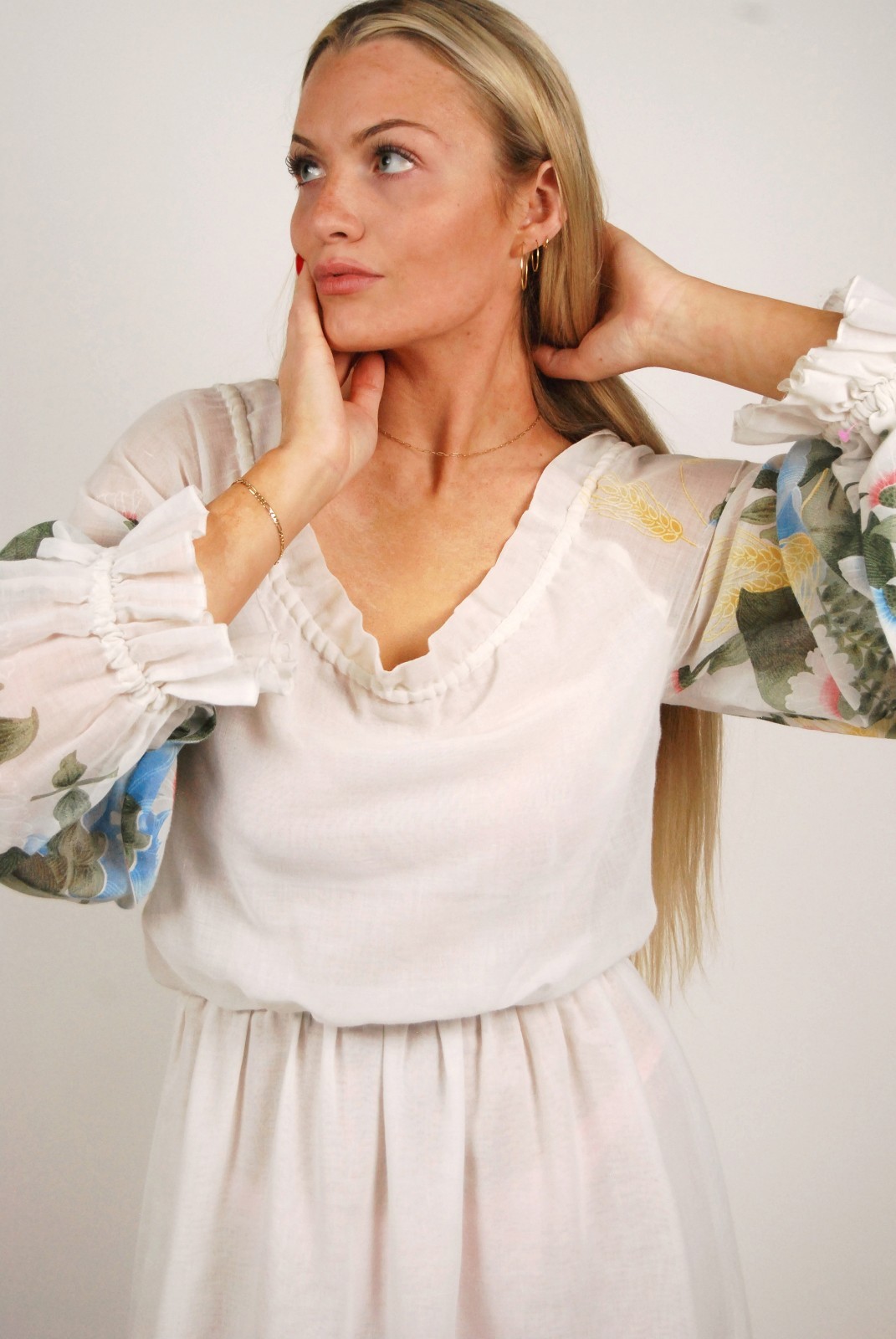 70s Off Shoulder Dress (M) medium white floral vintage boho hippy bell sleeve