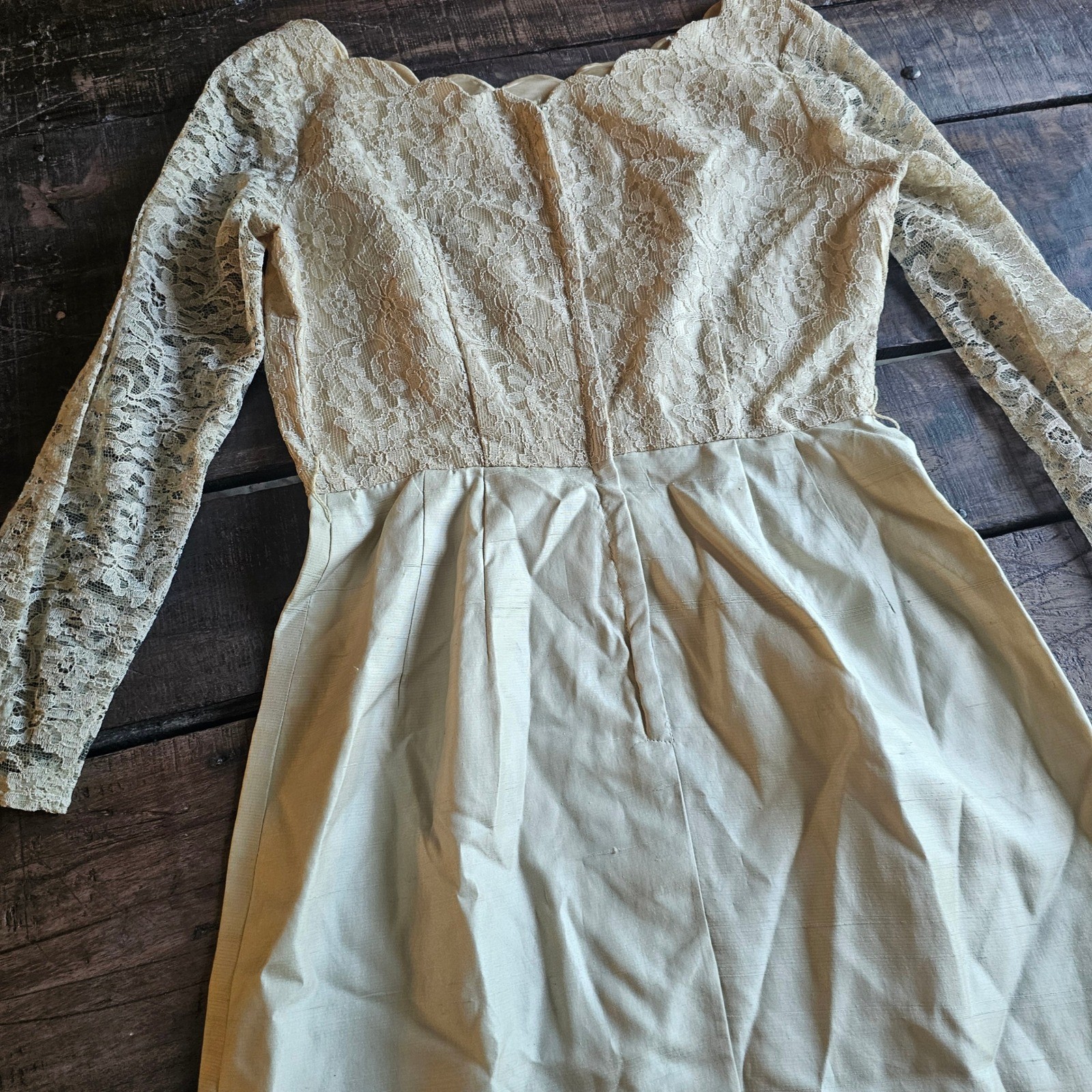 Vintage 1950s Lace Cocktail Dress Cream Scalloped Neck Long Sleeve Pencil Skirt