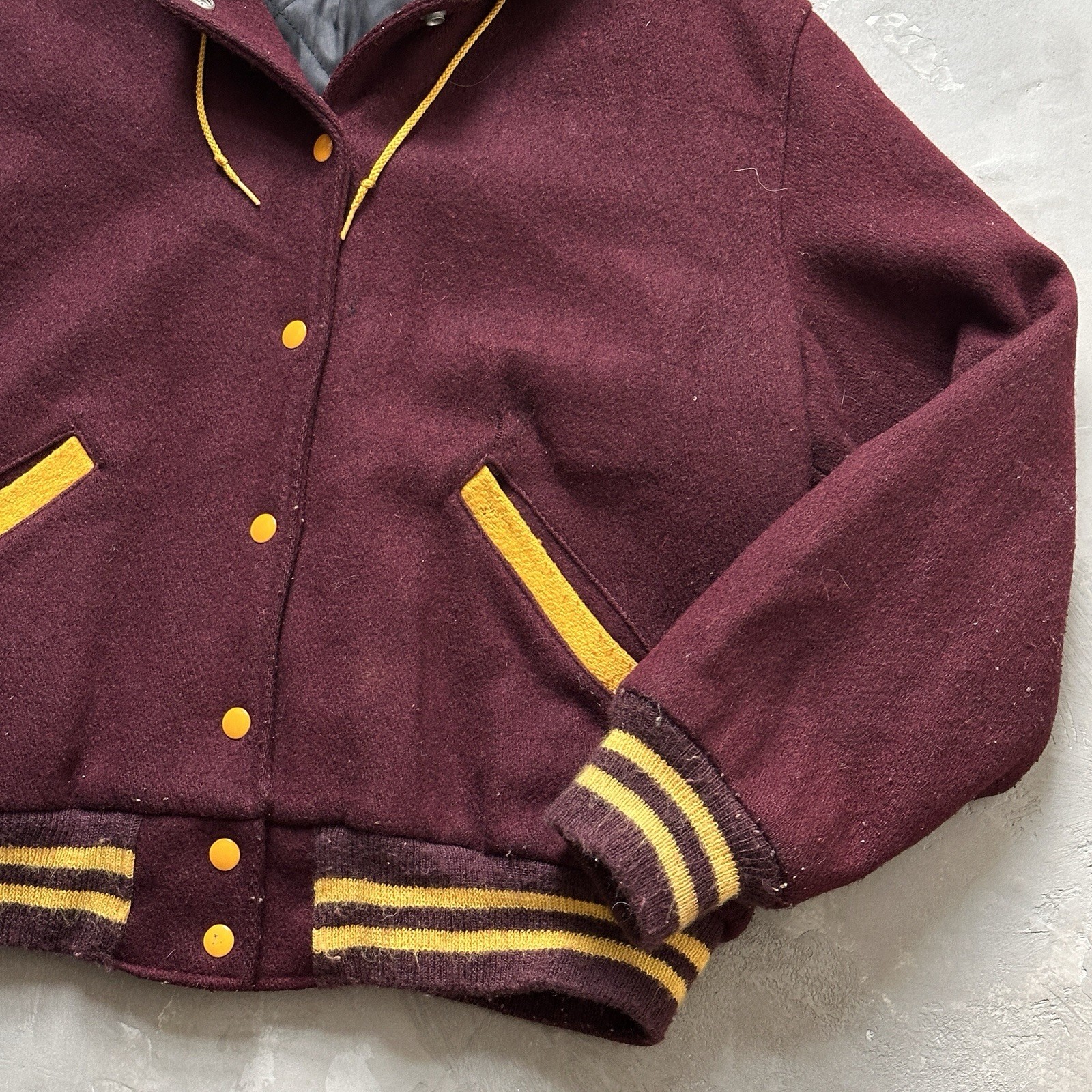 Vintahe Butwin Bulldogs Burgundy Wool Blend Quilted Lining Varsity Jacket Sz m