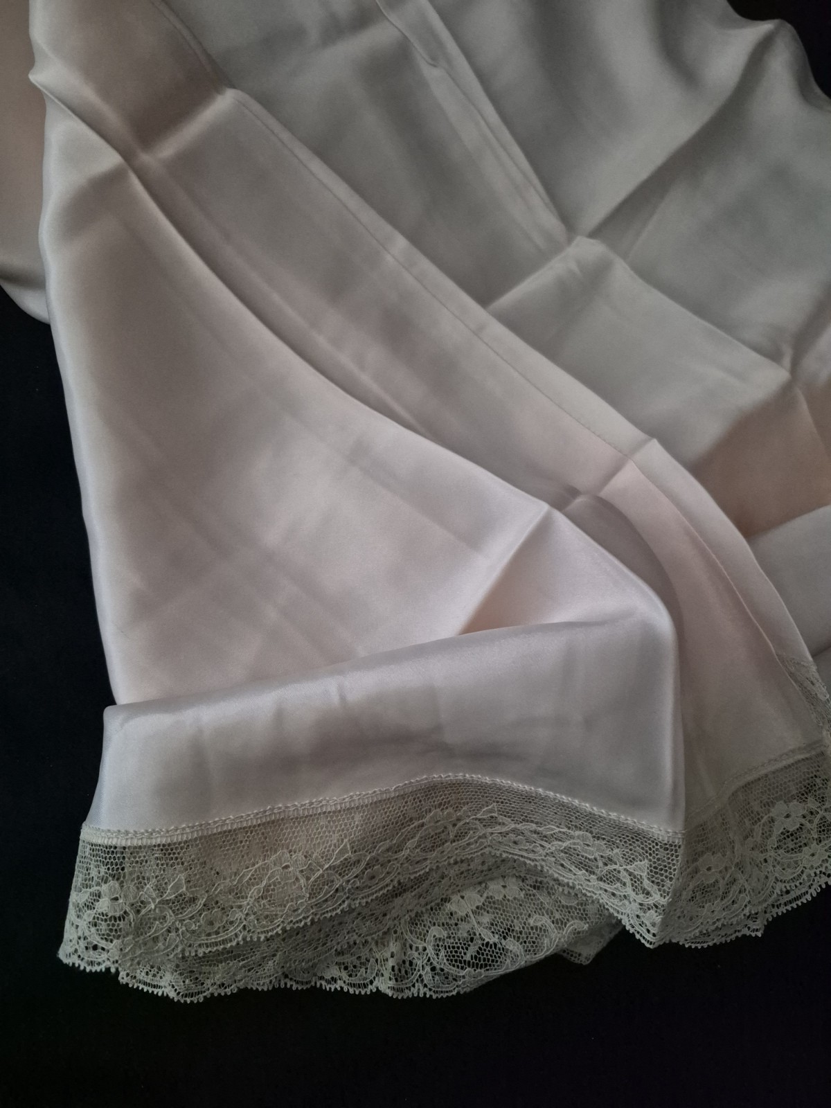 Vintage Rayon Satin CAROLYN of NEW YORK Full Slip Size 34