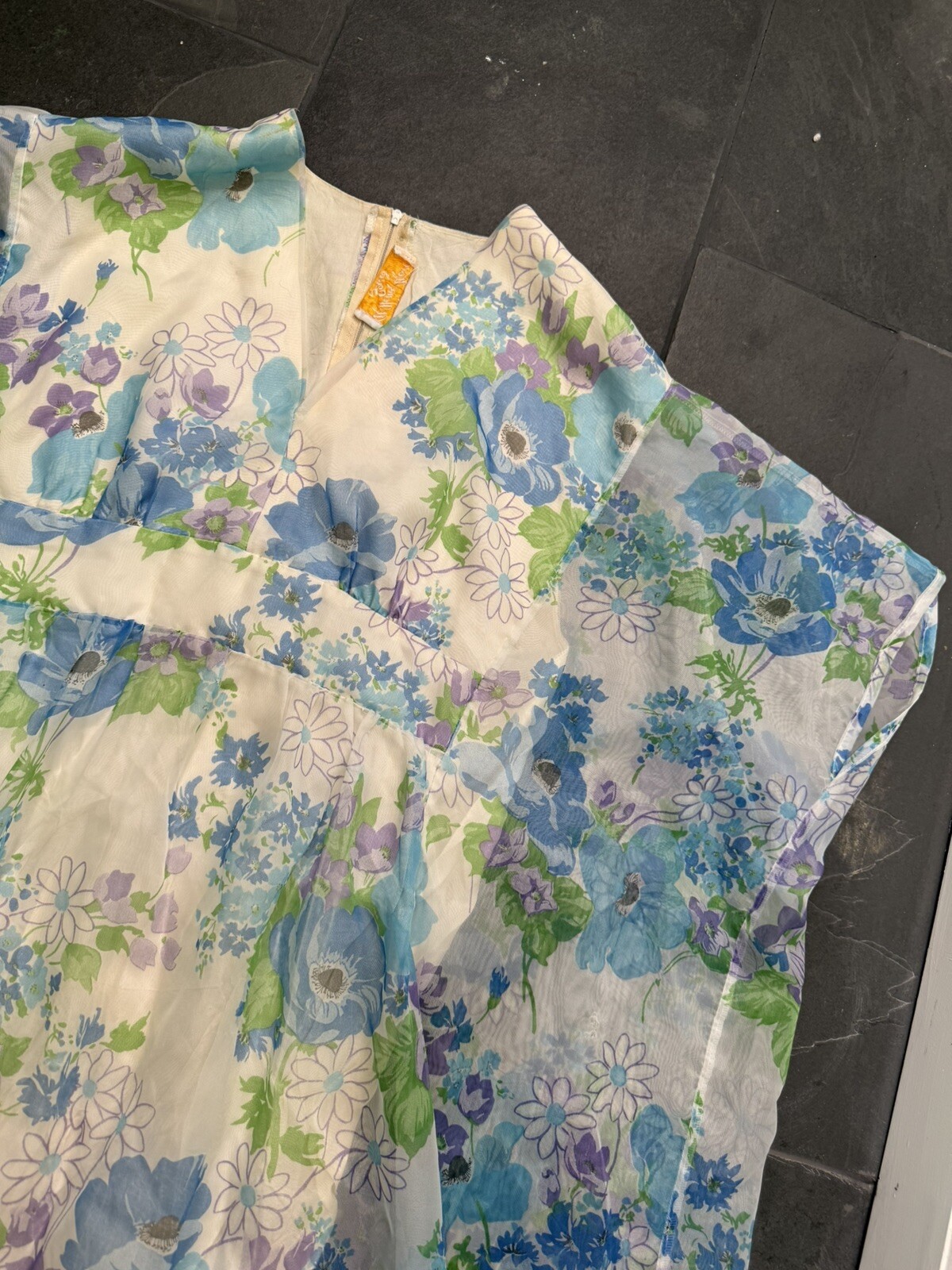 Vintage 1960s/1970s Sheet Floral Maxi Dress Blue And White Free Form Sears Sz M