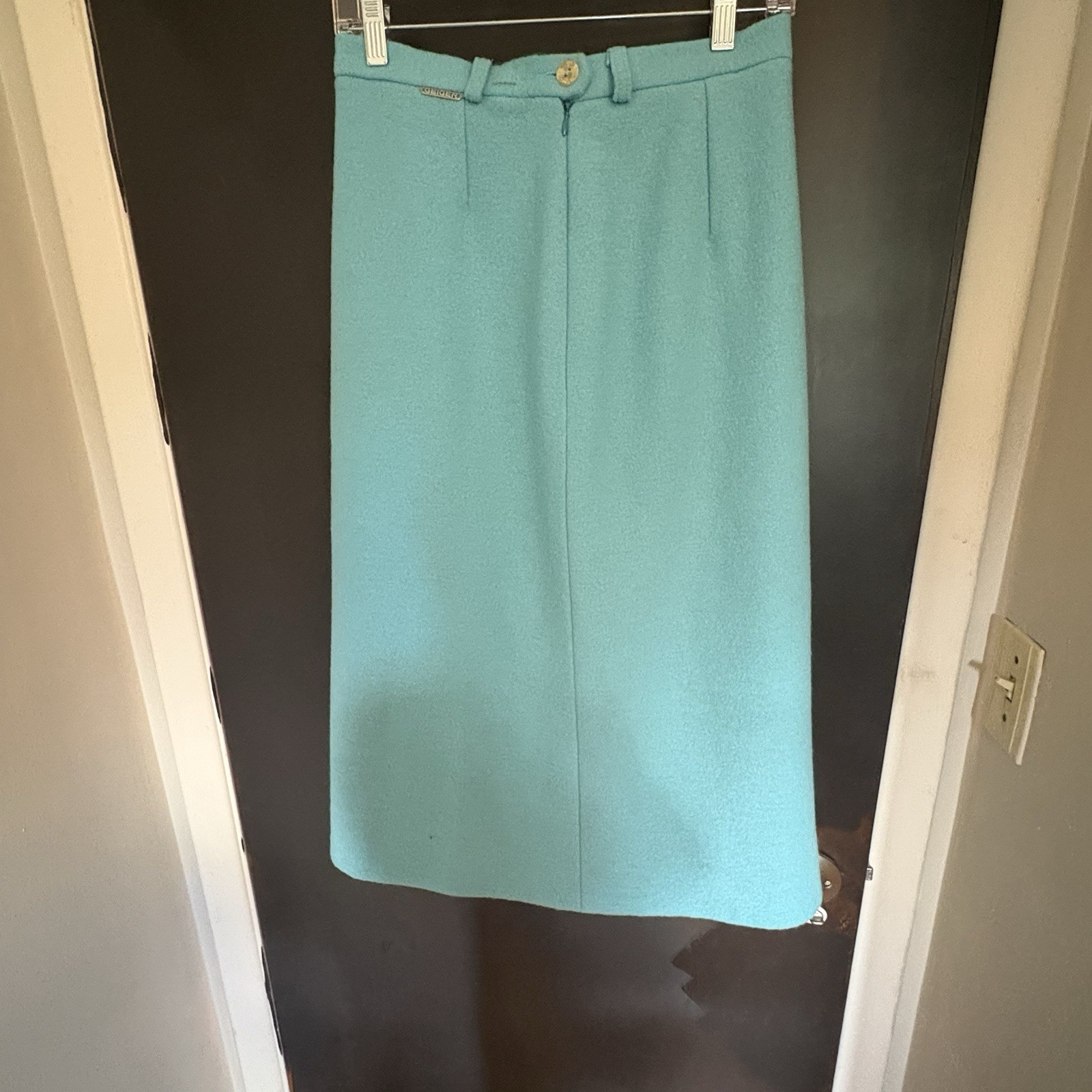 Geiger Collections Pure New Wool Vintage Skirt – Teal/Aqua Blue – Size 40 -(8)