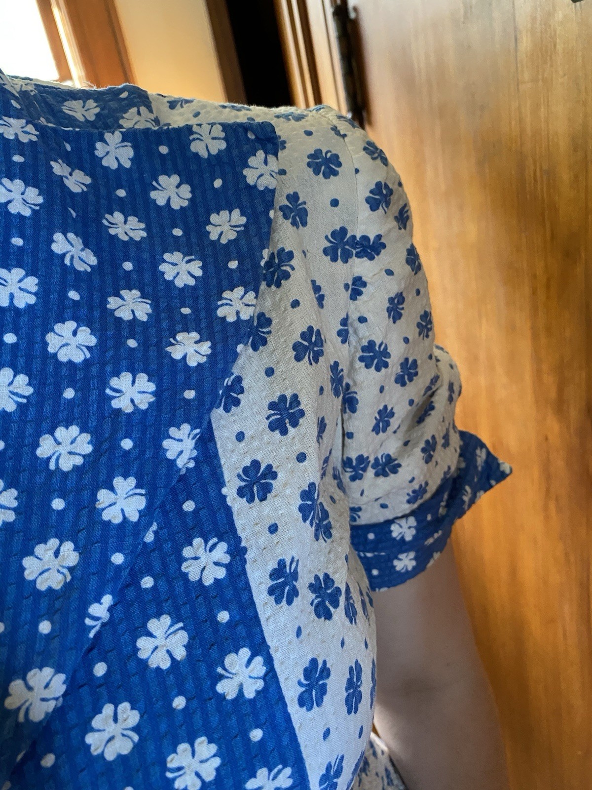 Vintage 1930s-40s White Blue Floral Lounge House Dress Puff Sleeve Zip Front Med